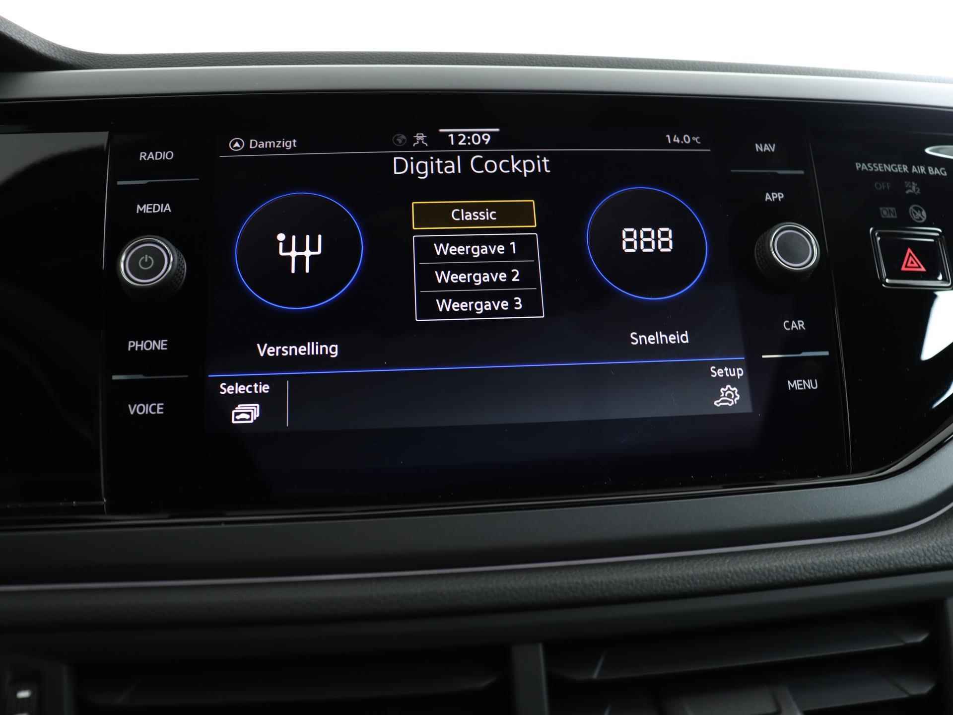 Volkswagen Taigo 1.5 TSI 150PK R-Line Business DSG | Pano.Dak | IQ.Light | Camera | Keyless | Navi | PDC | Virtual Display | 18" LM 'Misano' | Stoelverwarming | Getint Glas | - 44/57