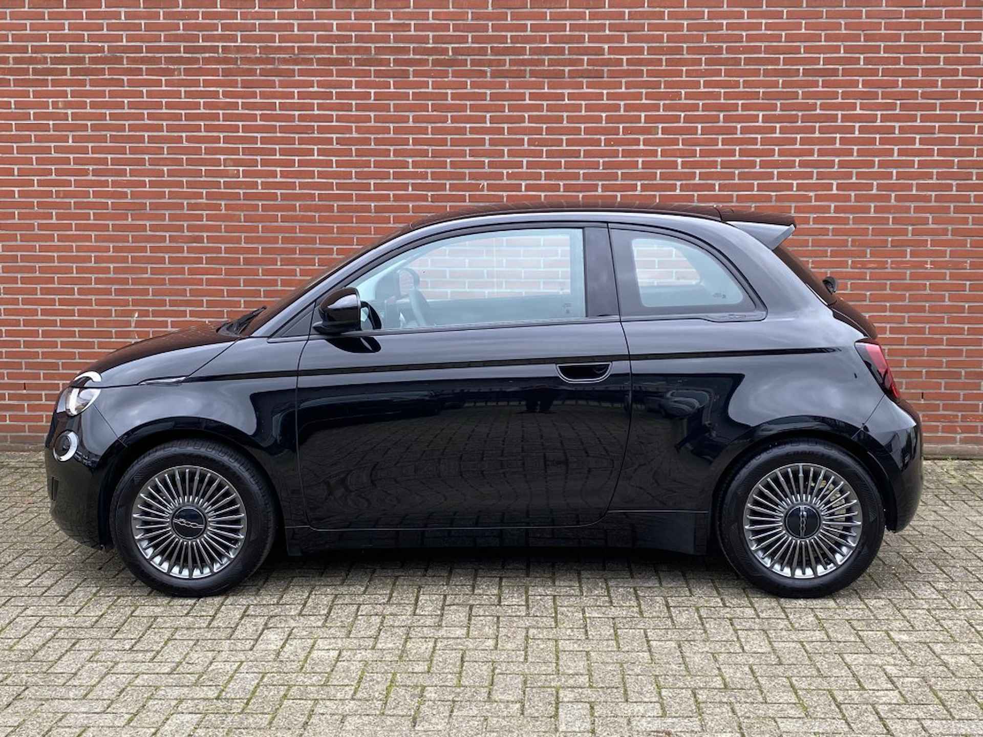 FIAT 500e ICON 42 KWH STOELVW COMFORT NAV CRUISE CARPLAY LMV - 3/23