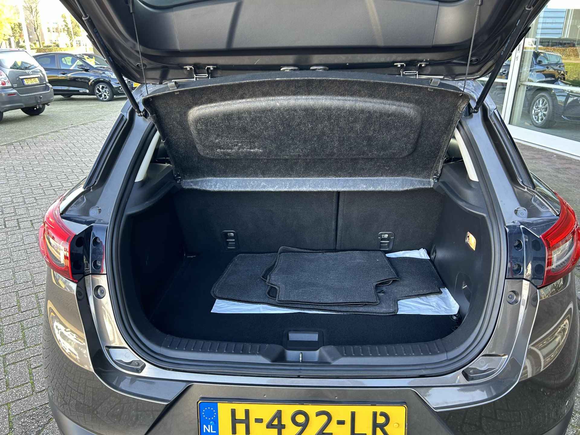 Mazda CX-3 2.0 SkyActiv-G 120 GT-M | Rijklaarprijs! | Leder | Camera | Stoelverwarming | Navigatie | Keyless start & entry | Inclusief 12 mnd Bovag garantie! | - 24/26