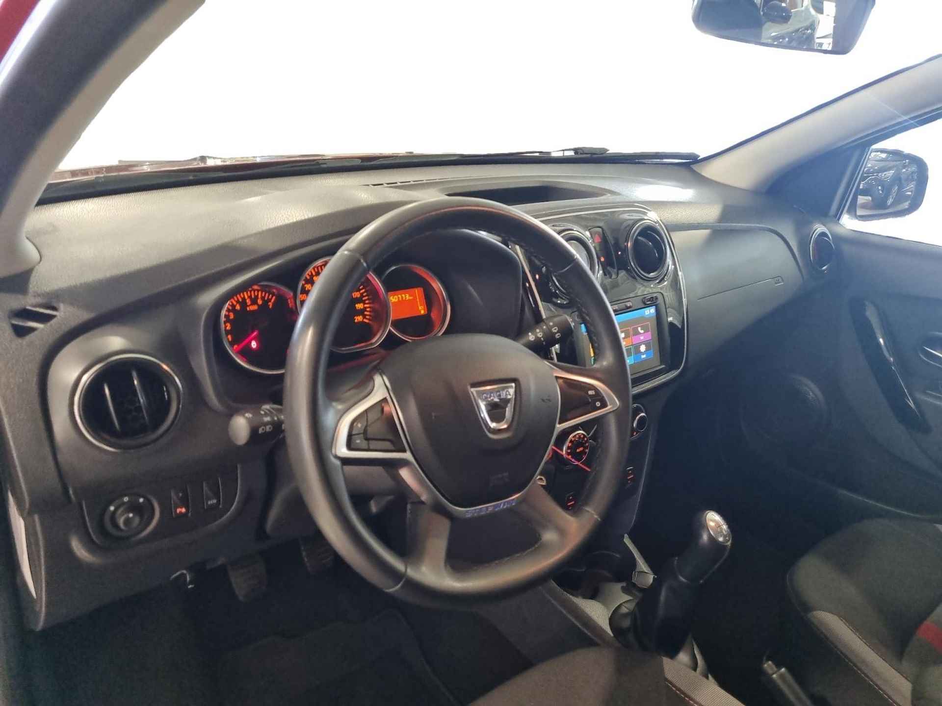 Dacia Sandero 0.9 TCe Tech Road * Trekhaak * Achteruit camera * Apple carplay / Android auto * Navi * - 17/26