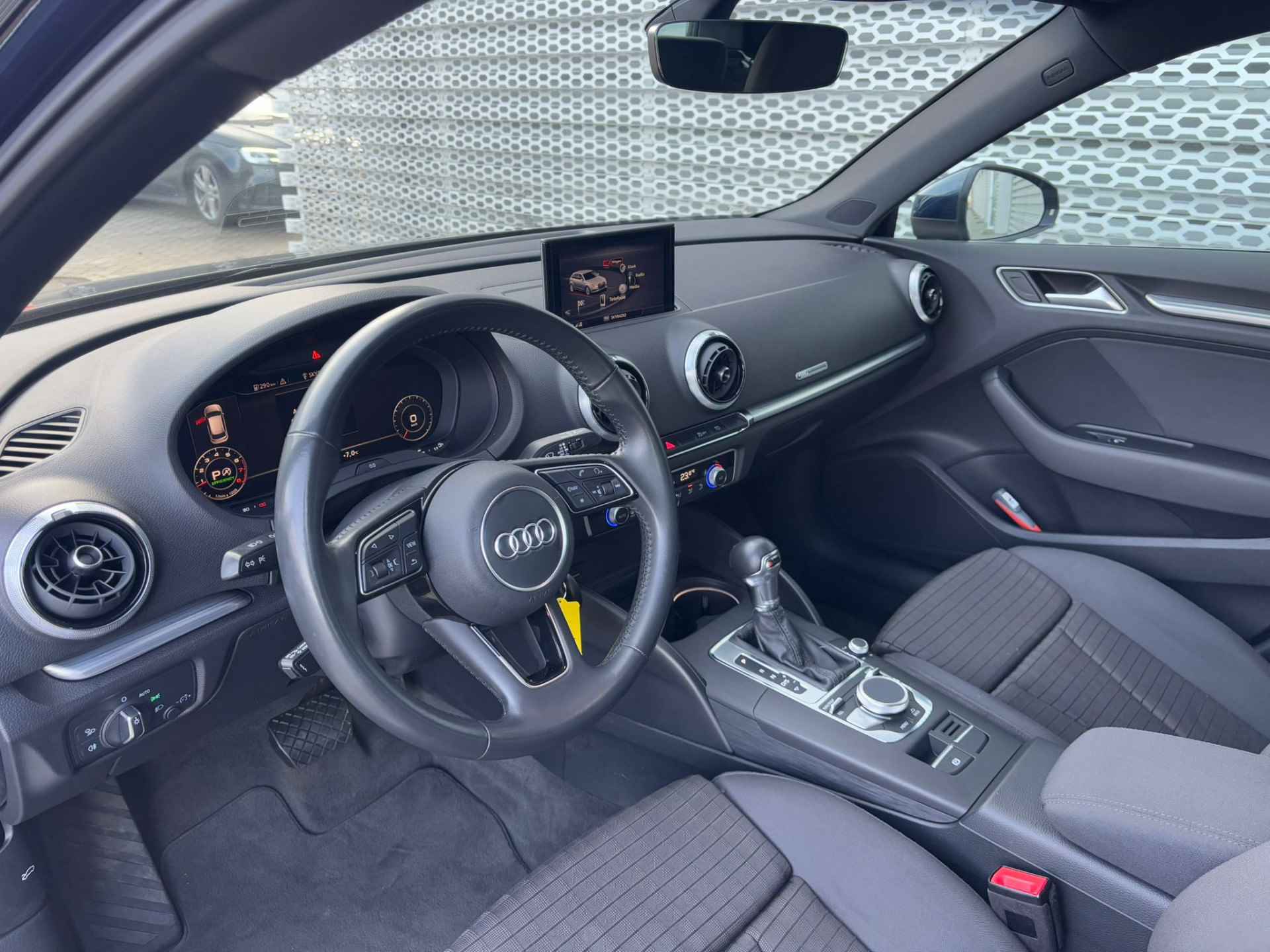 Audi A3 Sportback 35 TFSI CoD Advance / Digitale Cockpit / LED / Navigatie / 17" LMV P4 - 12/33