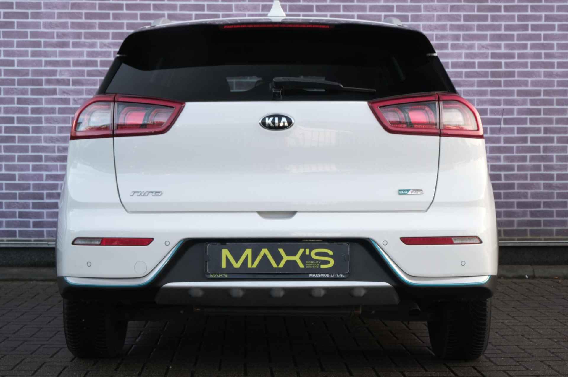 Kia Niro 1.6 GDi PHEV DynamicLine | Plug in Hybride| Navigatie | PDC + camera | Adaptieve cruise control | Half leder | Stoelverwarming - 32/37