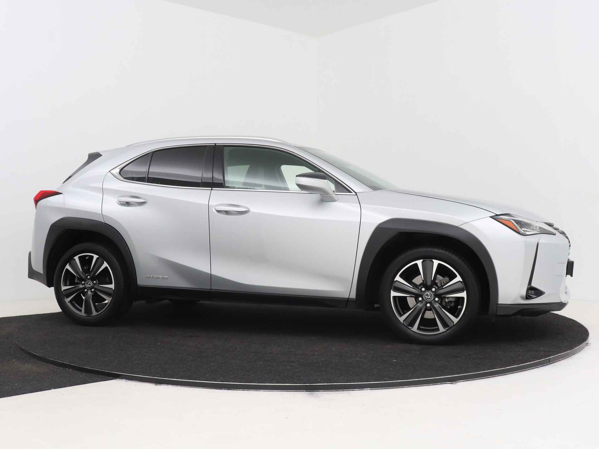 Lexus UX 250h Business Line Pro Limited | Leer | Stoelverwarming | El. achterklep | Apple Carplay & Android Auto | - 26/38