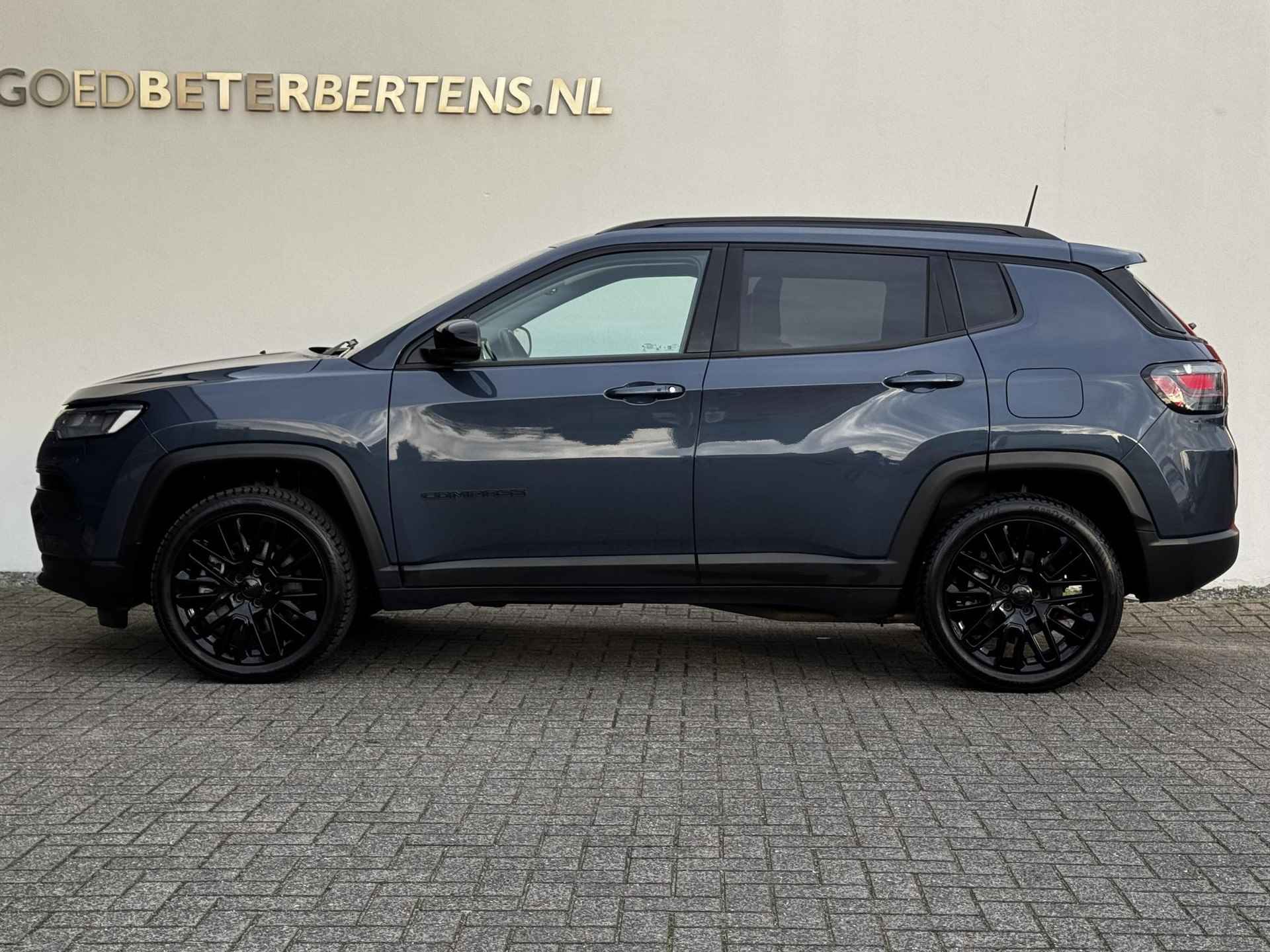 Jeep Compass 4xe 190 Plug-in Hybrid Night Eagle | Stoel- en stuurverwarming | Parkeercamera| Prijs is rijklaar - 4/26