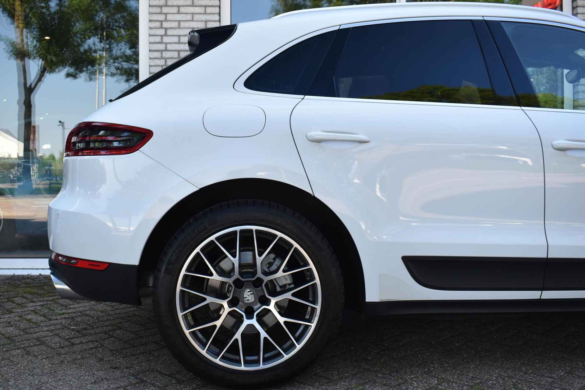 Porsche Macan 3.0 S Pano Luchtvering 360 Camera Leder Xenon - 31/43