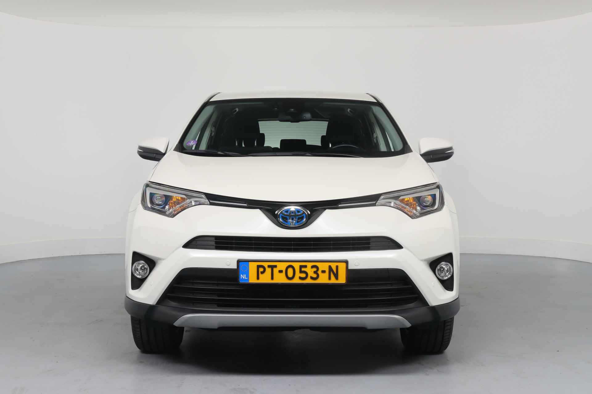 Toyota RAV4 2.5 Hybrid AWD Executive | Trekhaak 1650kg | Camera | Keyless | Climate Control | Led | Elektr Achterklep | Navigatie | Volledig - 2/40