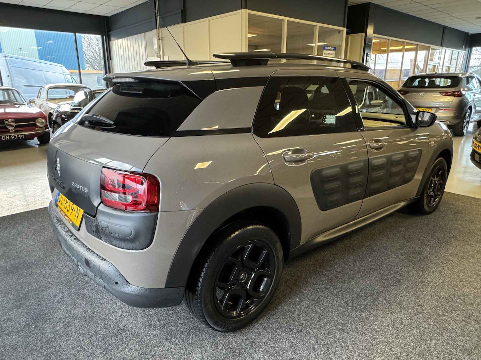 Citroen C4 Cactus 1.2 PureT. Business - 5/25