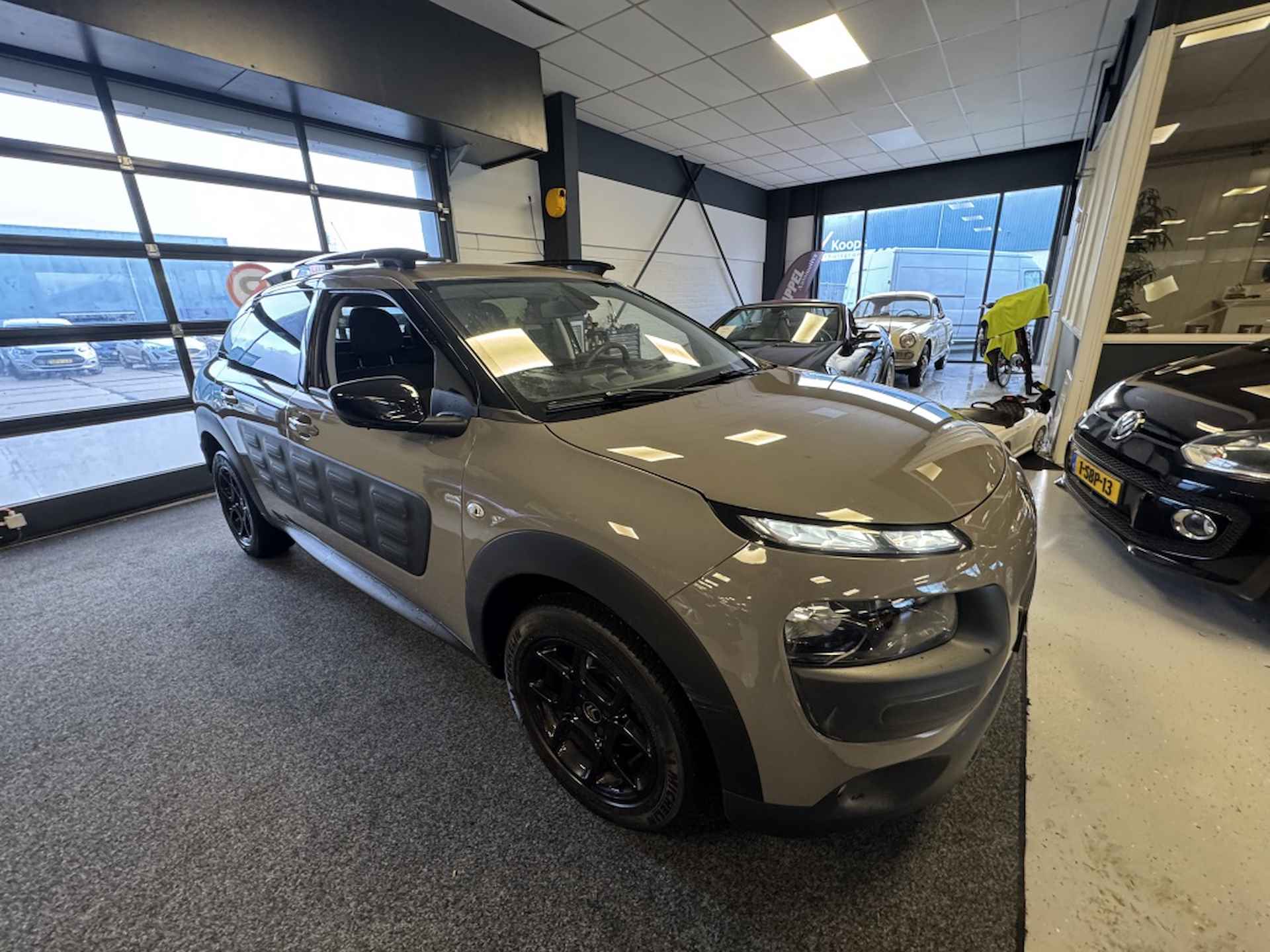 Citroen C4 Cactus 1.2 PureT. Business - 7/25