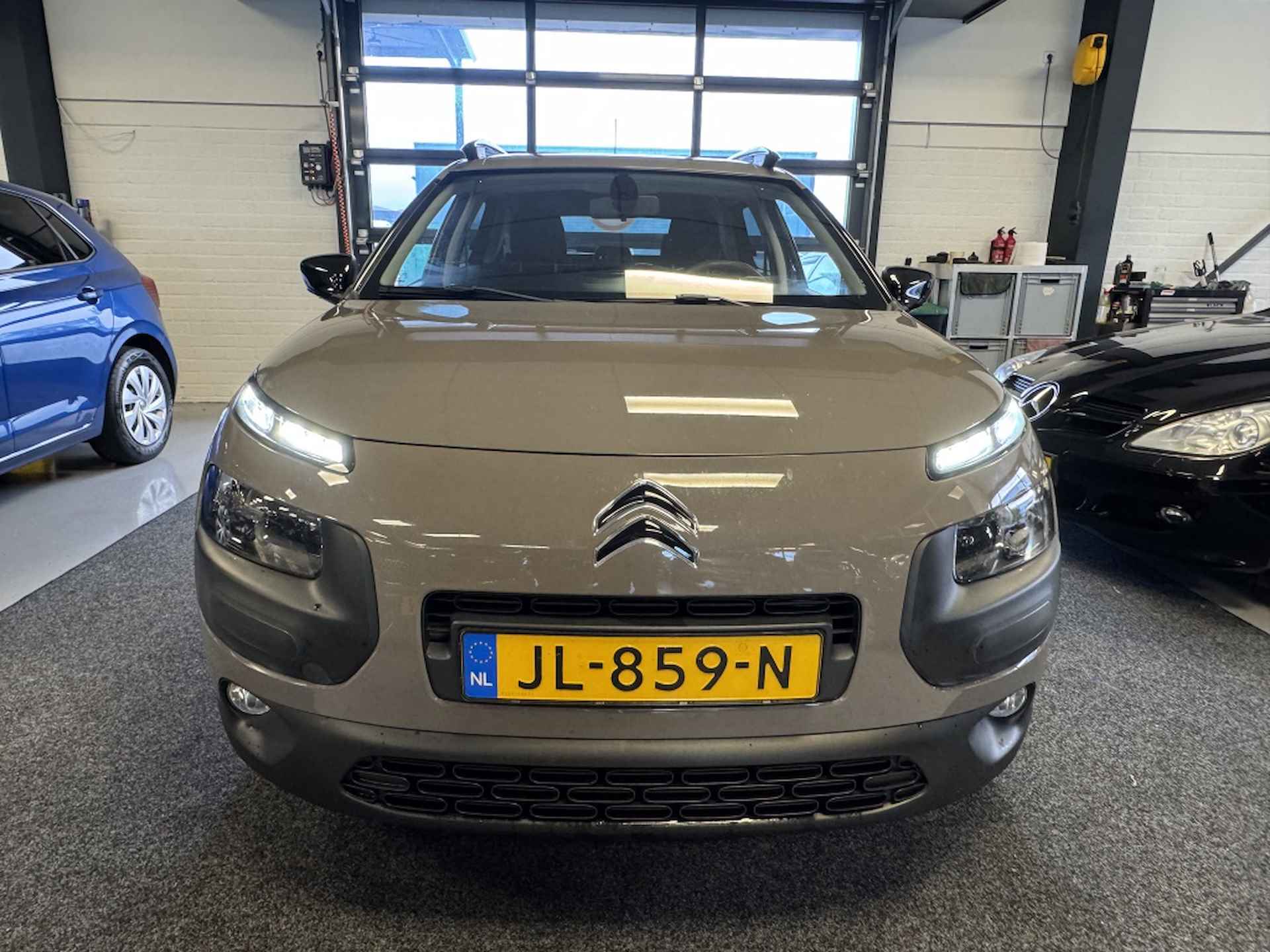 Citroen C4 Cactus 1.2 PureT. Business - 8/25