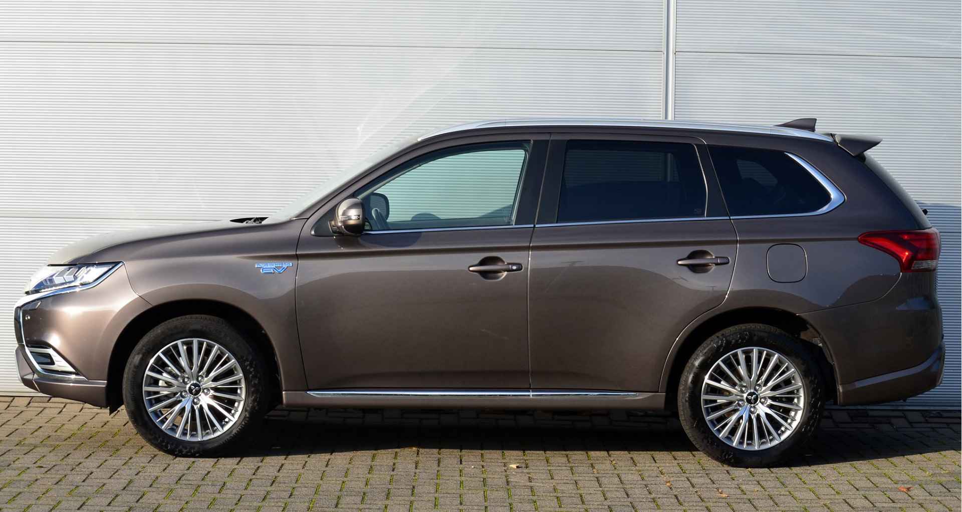 Mitsubishi Outlander PHEV 2.4 INTENSE PLUS 4WD | PLUG IN HYBRID | V2G | ADAPTIEF CRUISE | MY2020 | ALL IN RIJKLAARPRIJS - 7/48