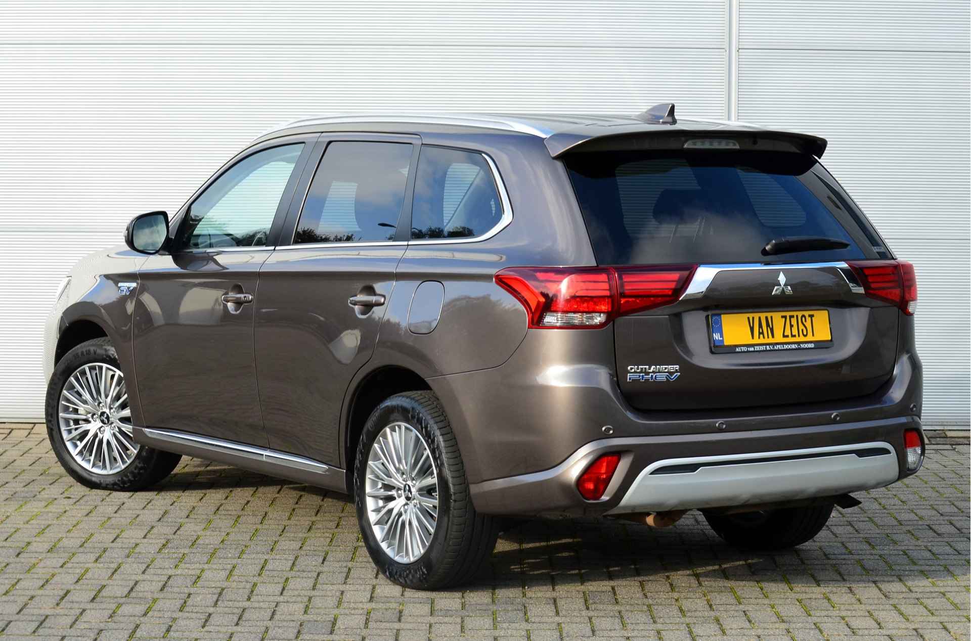 Mitsubishi Outlander PHEV 2.4 INTENSE PLUS 4WD | PLUG IN HYBRID | V2G | ADAPTIEF CRUISE | MY2020 | ALL IN RIJKLAARPRIJS - 8/48