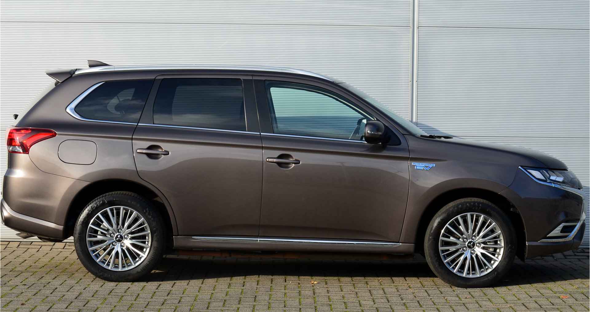 Mitsubishi Outlander PHEV 2.4 INTENSE PLUS 4WD | PLUG IN HYBRID | V2G | ADAPTIEF CRUISE | MY2020 | ALL IN RIJKLAARPRIJS - 12/48