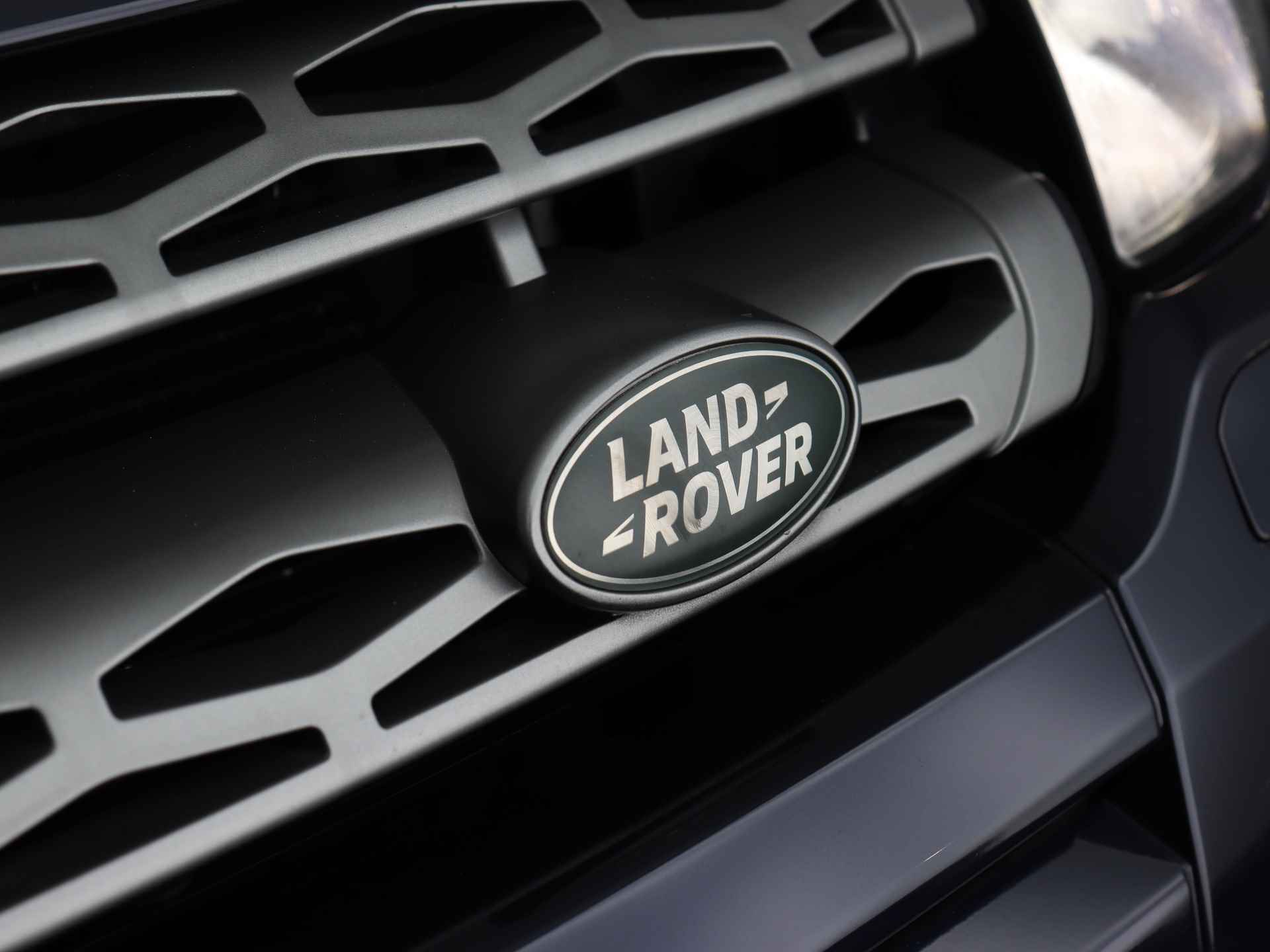 Land Rover Range Rover Evoque 2.2 TD4 4WD Prestige (Climate / Cruise / 19 Inch / PDC V+A / Meridian / Camera / Leder) - 66/74