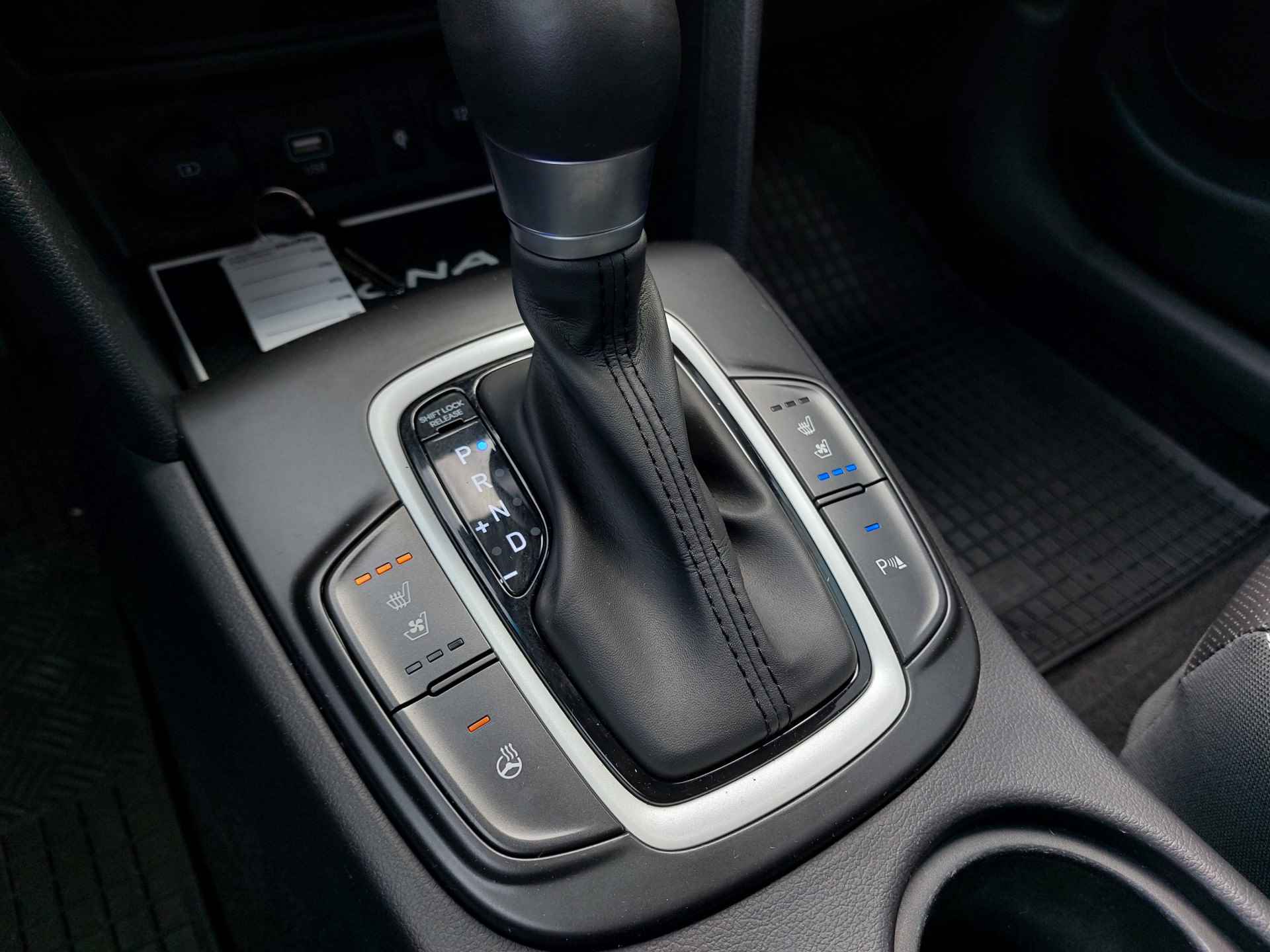 Hyundai KONA 1.6 GDI HEV Premium / Leer / Navigatie / Camera - 21/32