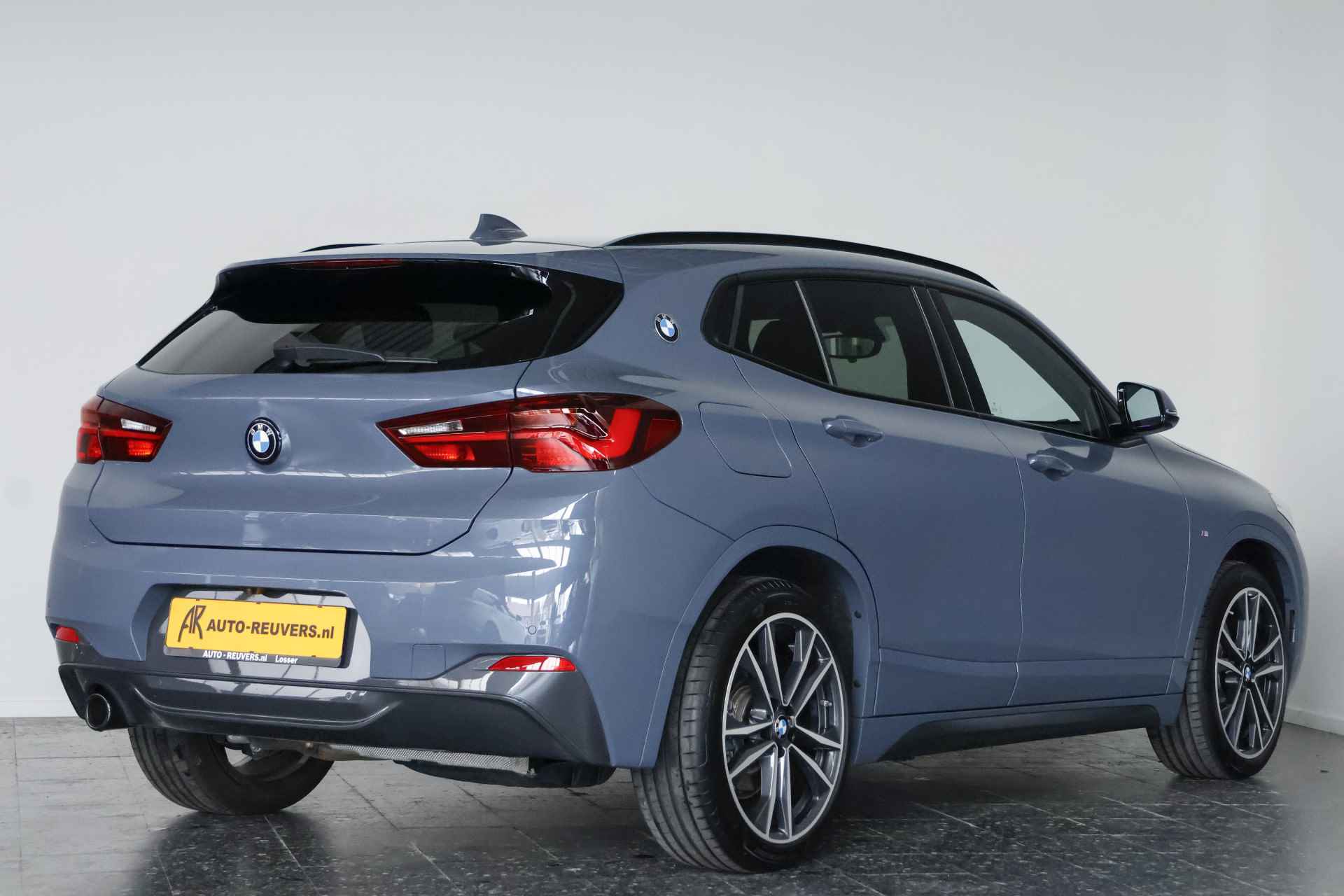 BMW X2 xDrive25e M-Sport / Opendak / HUD / HarmanKardon / CarPlay / Leder - 2/32