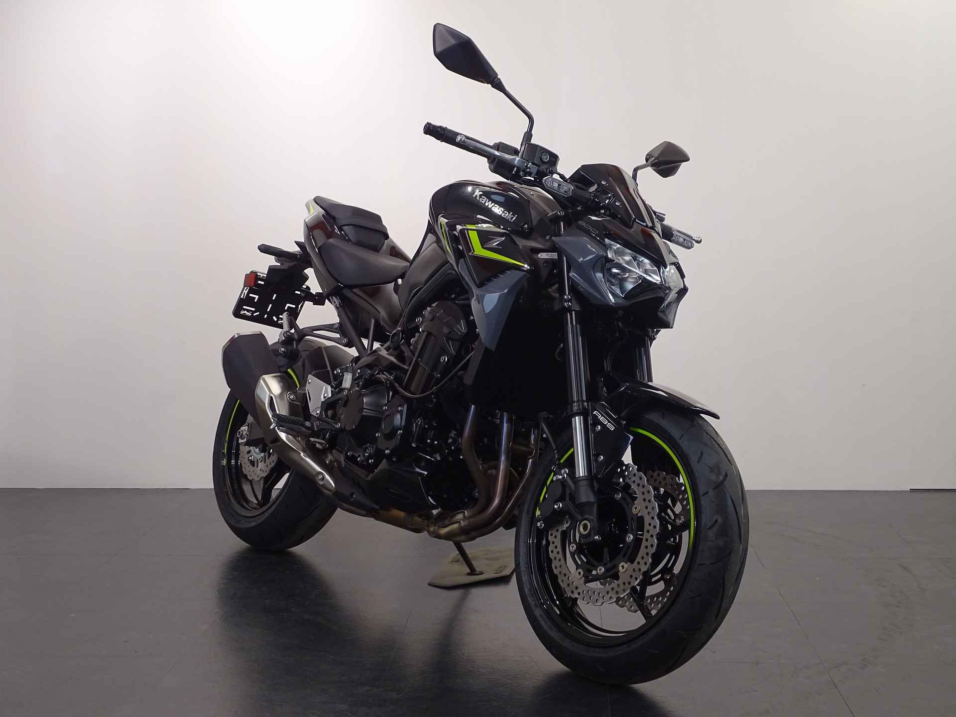 Kawasaki Z 900 - 12/12