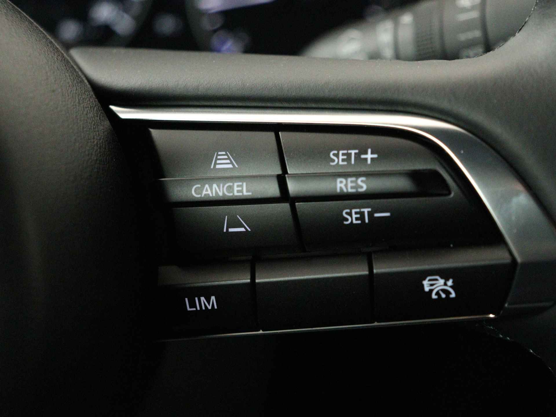 Mazda 3 2.0 e-SkyActiv-X M Hybrid 186 Homura | Carplay | Camera | - 19/36