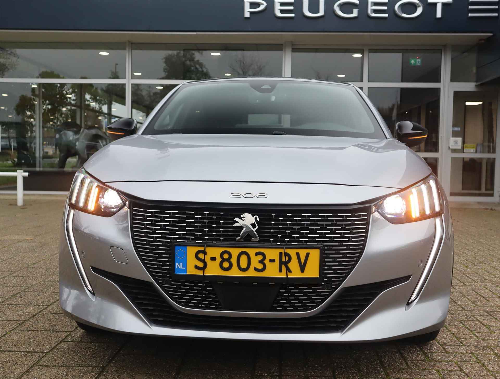 Peugeot e-208 GT EV 50kWh 136pk, Rijklaarprijs, Navigatie Adaptieve cruise control Camera Black Diamond dak 3-Fase - 15/75