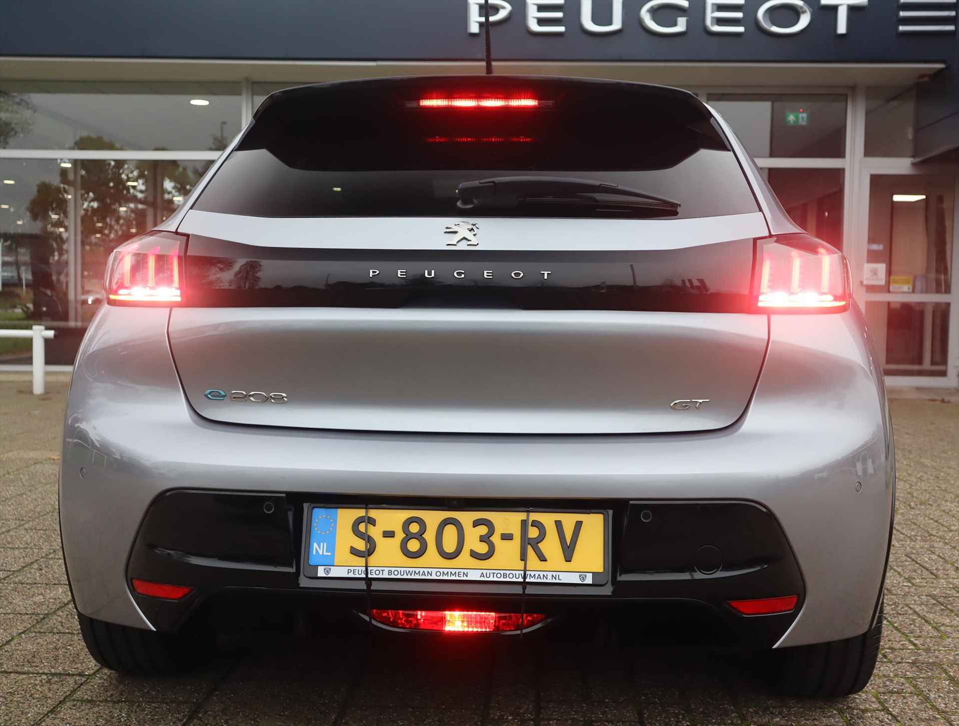 Peugeot e-208 GT EV 50kWh 136pk, Rijklaarprijs, Navigatie Adaptieve cruise control Camera Black Diamond dak 3-Fase - 17/75