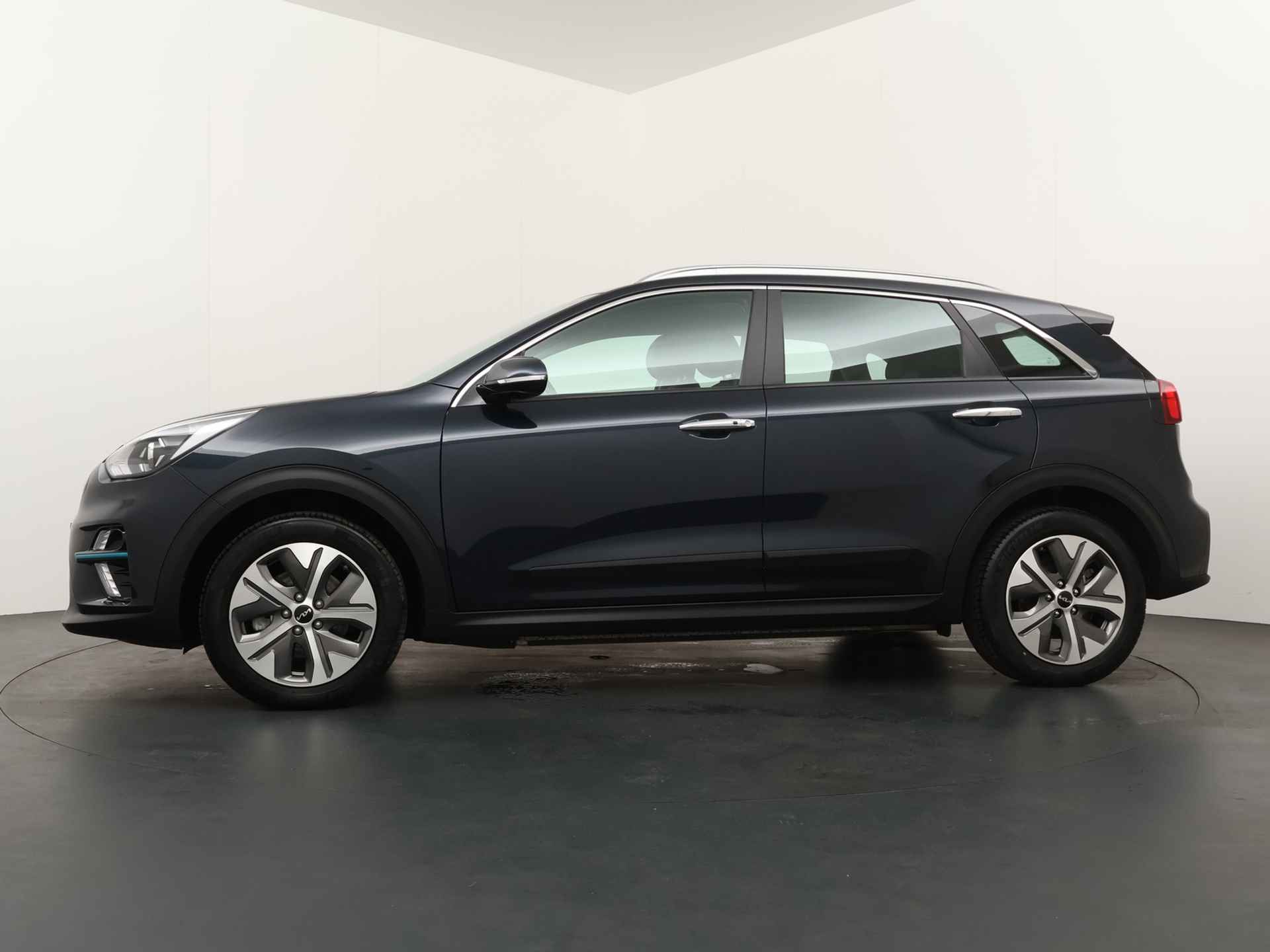 Kia e-Niro DynamicLine 64 kWh - Navigatie - Adaptief Cruise Control - Climate Control - Navigatie - Apple/Android Carplay - Fabrieksgarantie Tot 2028 - 2/47