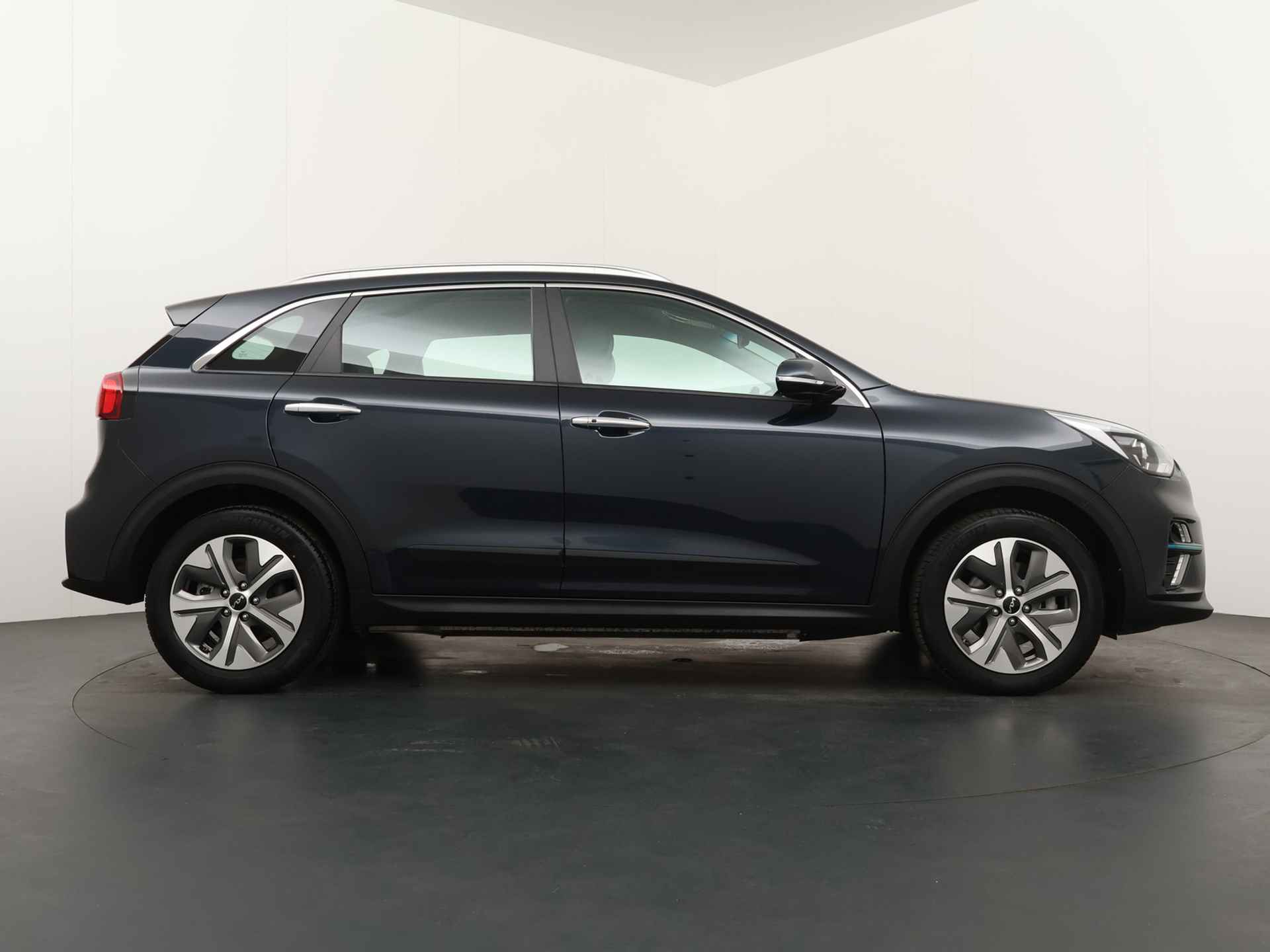 Kia e-Niro DynamicLine 64 kWh - Navigatie - Adaptief Cruise Control - Climate Control - Navigatie - Apple/Android Carplay - Fabrieksgarantie Tot 2028 - 8/47