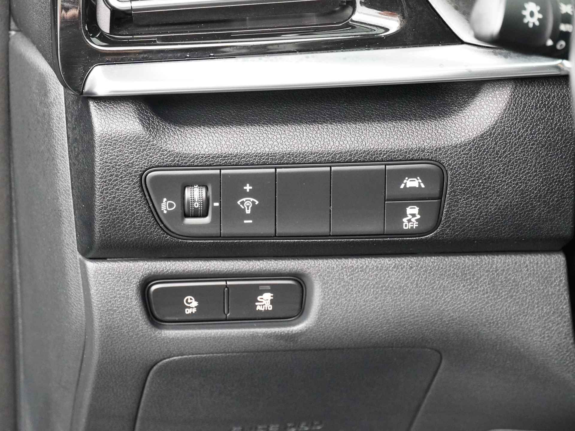 Kia e-Niro DynamicLine 64 kWh - Navigatie - Adaptief Cruise Control - Climate Control - Navigatie - Apple/Android Carplay - Fabrieksgarantie Tot 2028 - 21/47