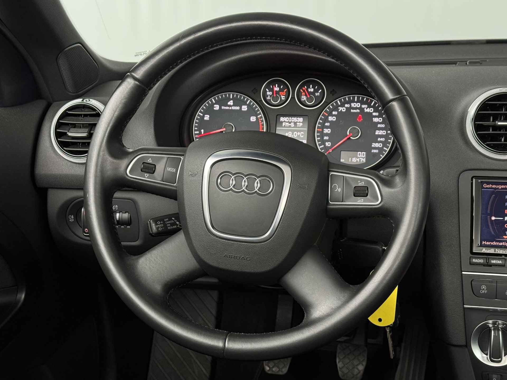 Audi A3 Cabriolet 1.2 TFSI Advance  | Navigatie | Cruise Control | Parkeersensoren | - 29/43