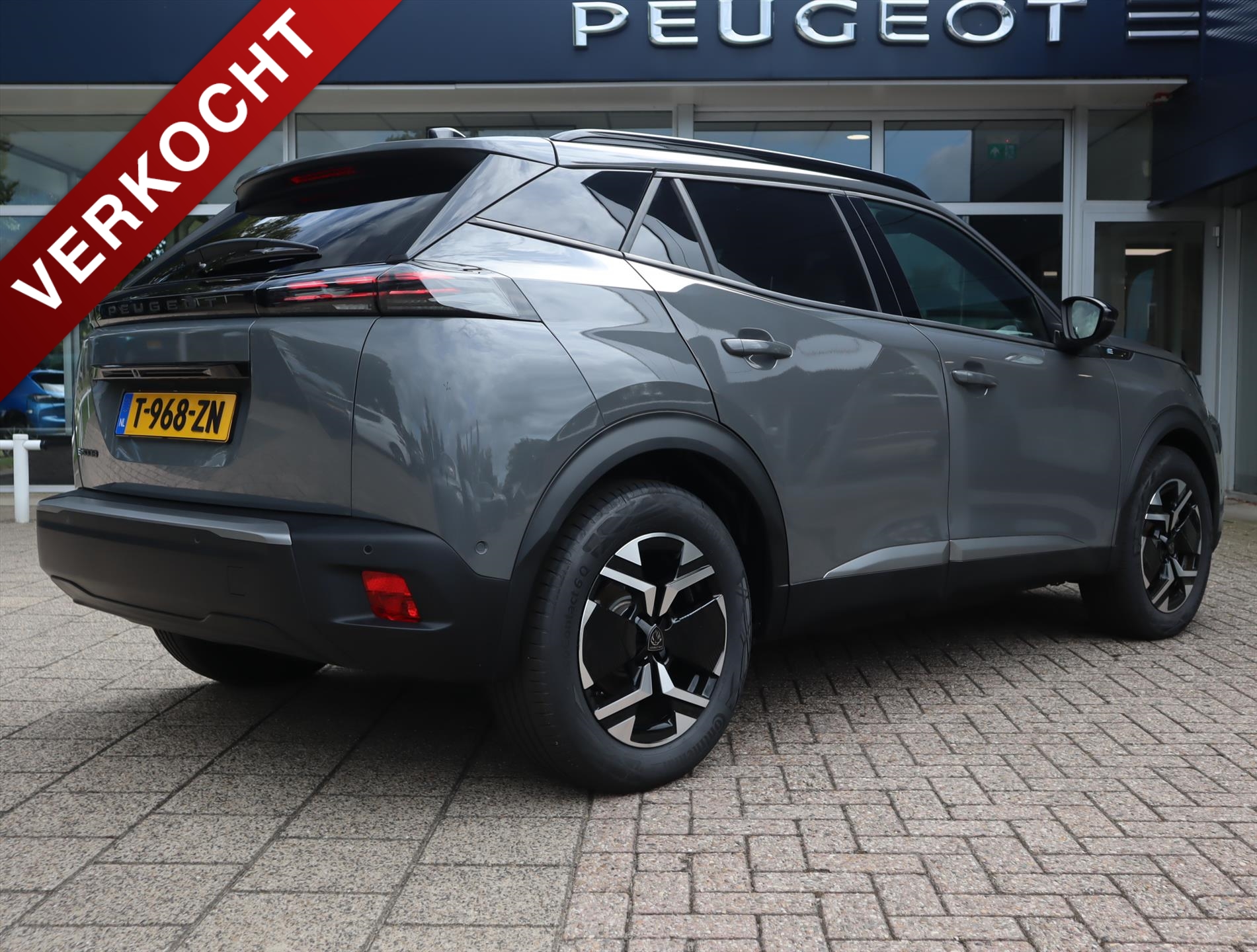 PEUGEOT e-2008 SUV Allure EV 54kWh 156pk, Rijklaarprijs, Navigatie Adaptieve cruise Camera voor en achter