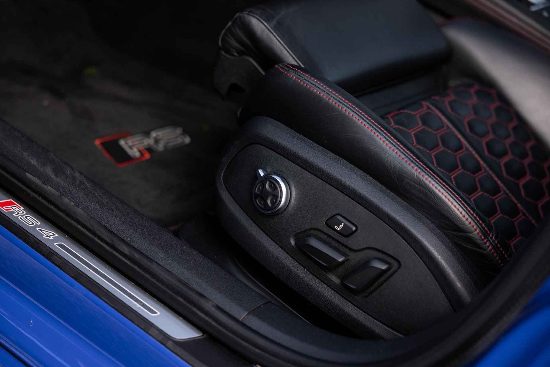 Audi RS4 Avant 2.9 TFSI RS 4 quattro | Adaptieve CruiseControl | RS zetels | Digitaal dashboard | Panoramadak | HUD | MATRIX | Stoelverwarming | Leder | Sportzetels | Memory Seats | - 55/63