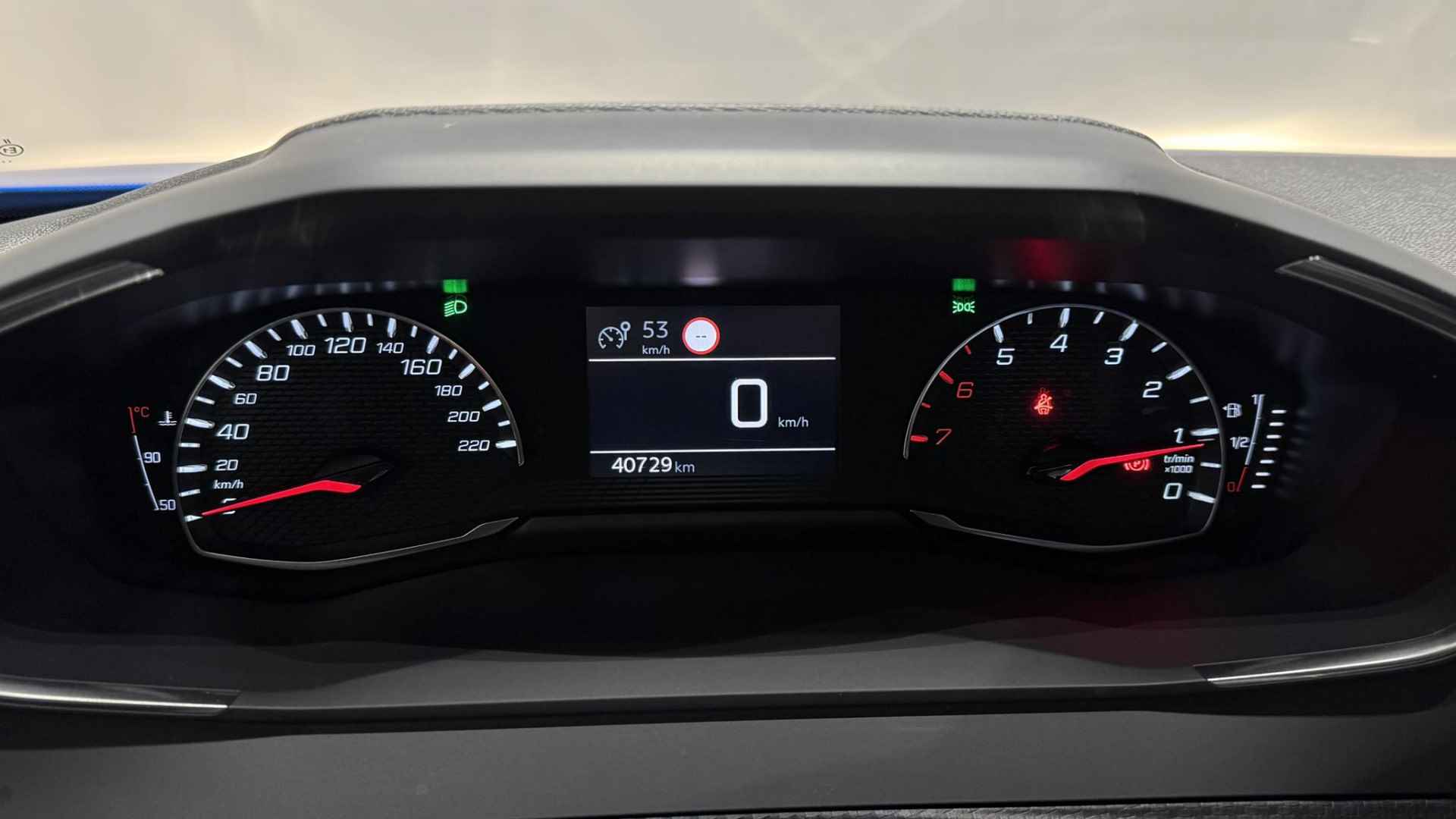 Peugeot 2008 1.2 PureTech Active Pack | Camera |  Navigatie | Lichtmetalen velgen - 14/27