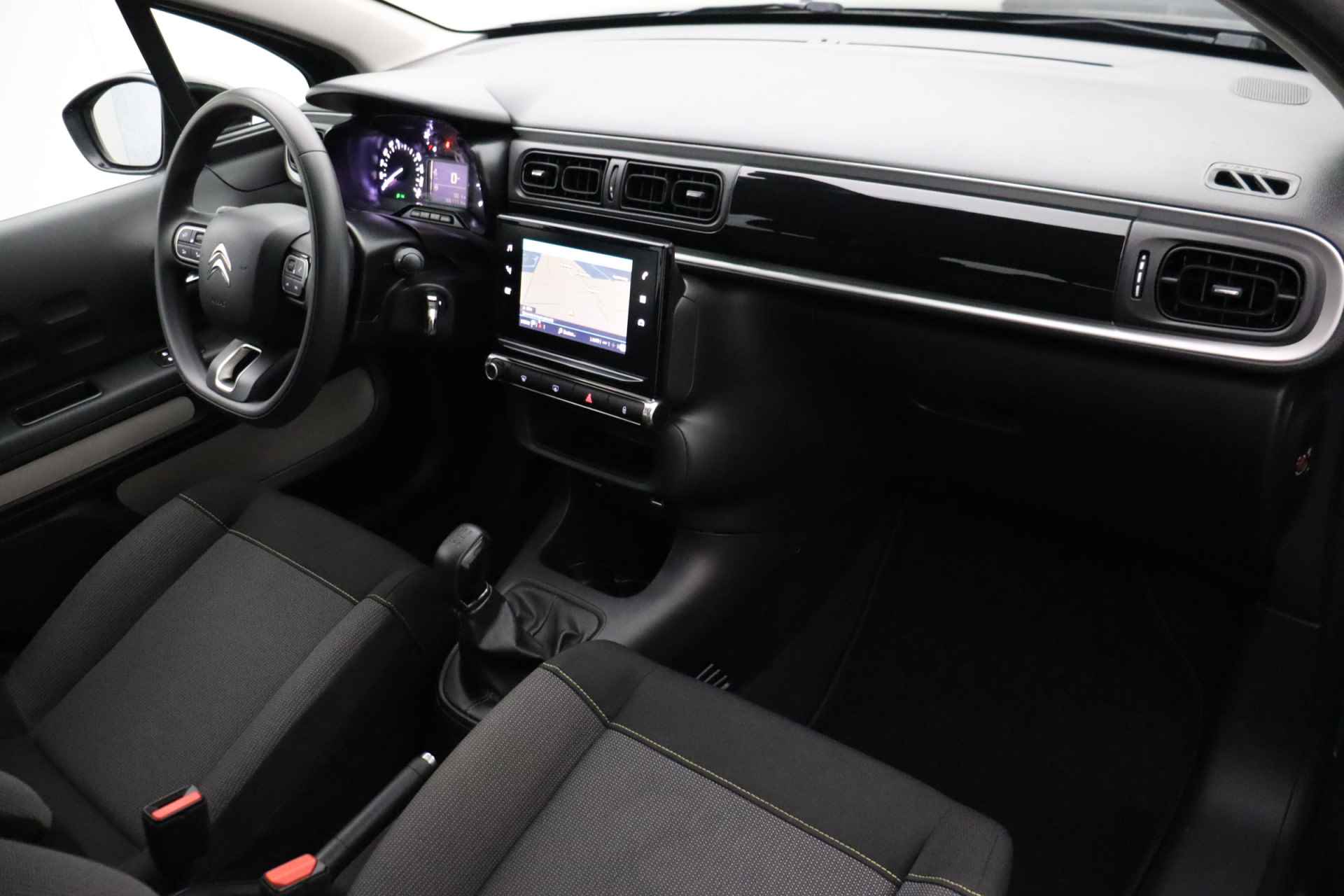 Citroën C3 1.2 PureTech Feel | Navigatie | 4-Seizoensbanden | Apple carplay | Cruise control - 13/29