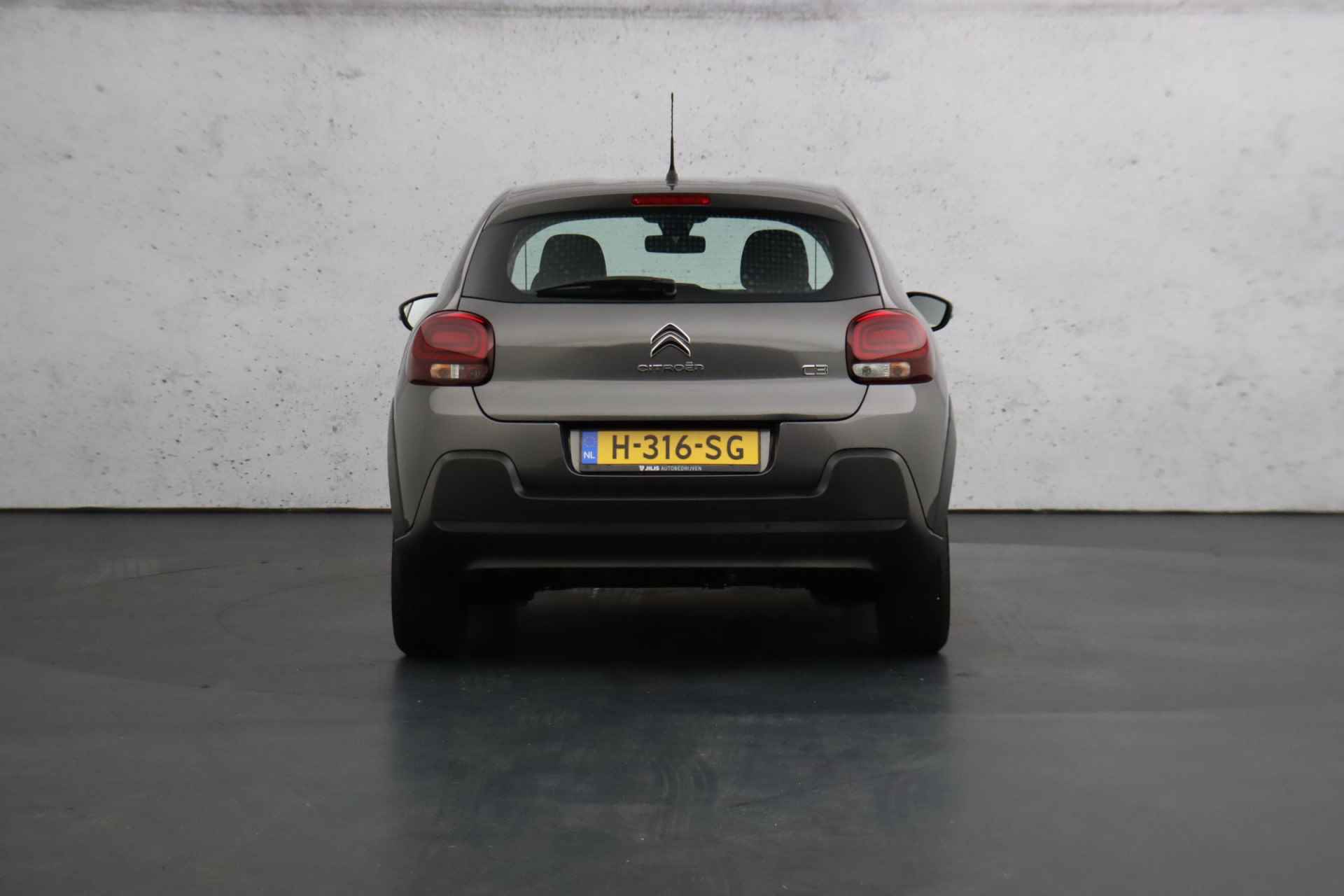 Citroën C3 1.2 PureTech Feel | Navigatie | 4-Seizoensbanden | Apple carplay | Cruise control - 15/29