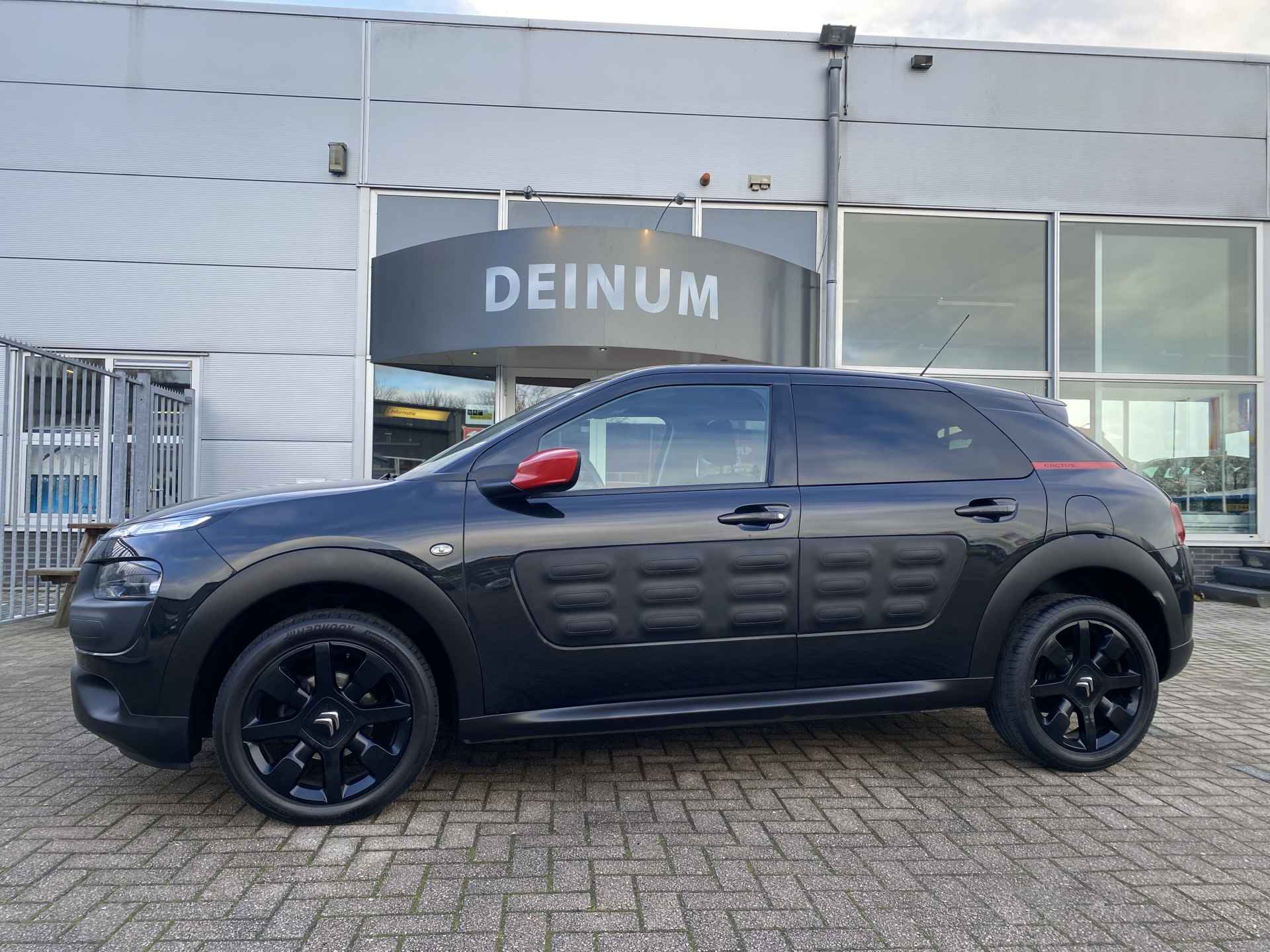 Citroën C4 Cactus 1.2 PureTech Shine Navigatie, Climate contr, Parkeersens, 57.000 KM..!! - 4/26