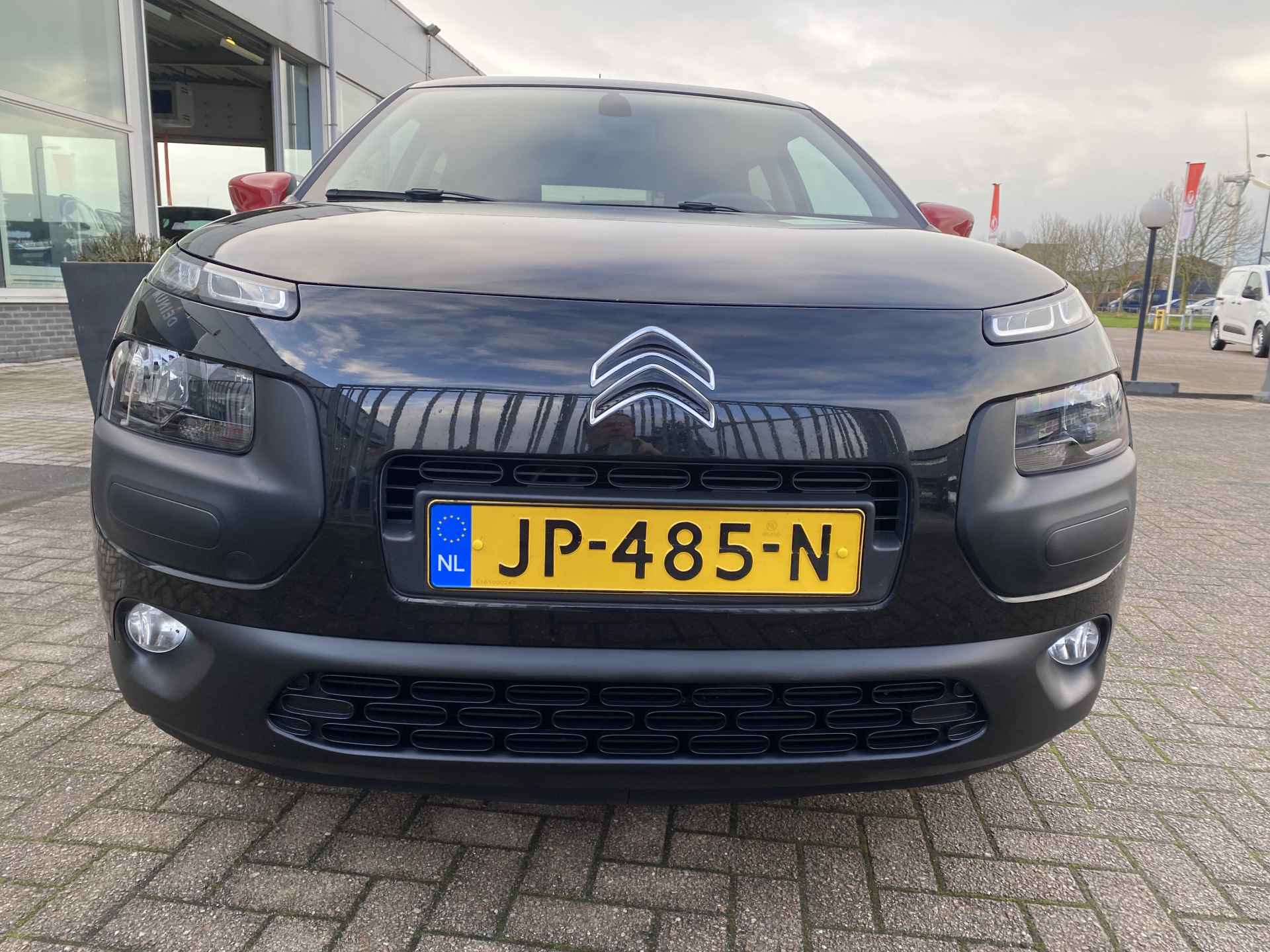 Citroën C4 Cactus 1.2 PureTech Shine Navigatie, Climate contr, Parkeersens, 57.000 KM..!! - 14/26