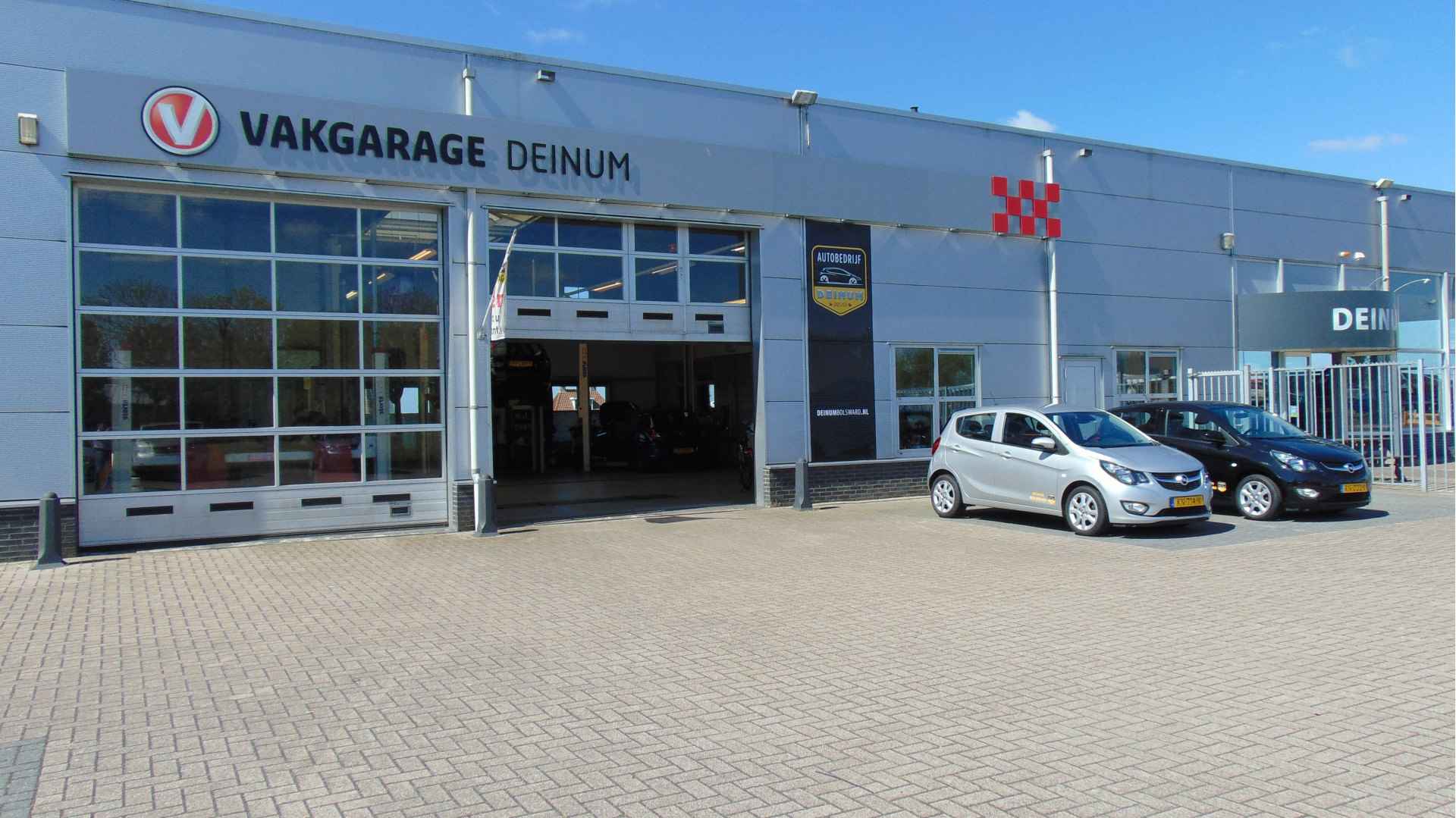 Citroën C4 Cactus 1.2 PureTech Shine Navigatie, Climate contr, Parkeersens, 57.000 KM..!! - 25/26