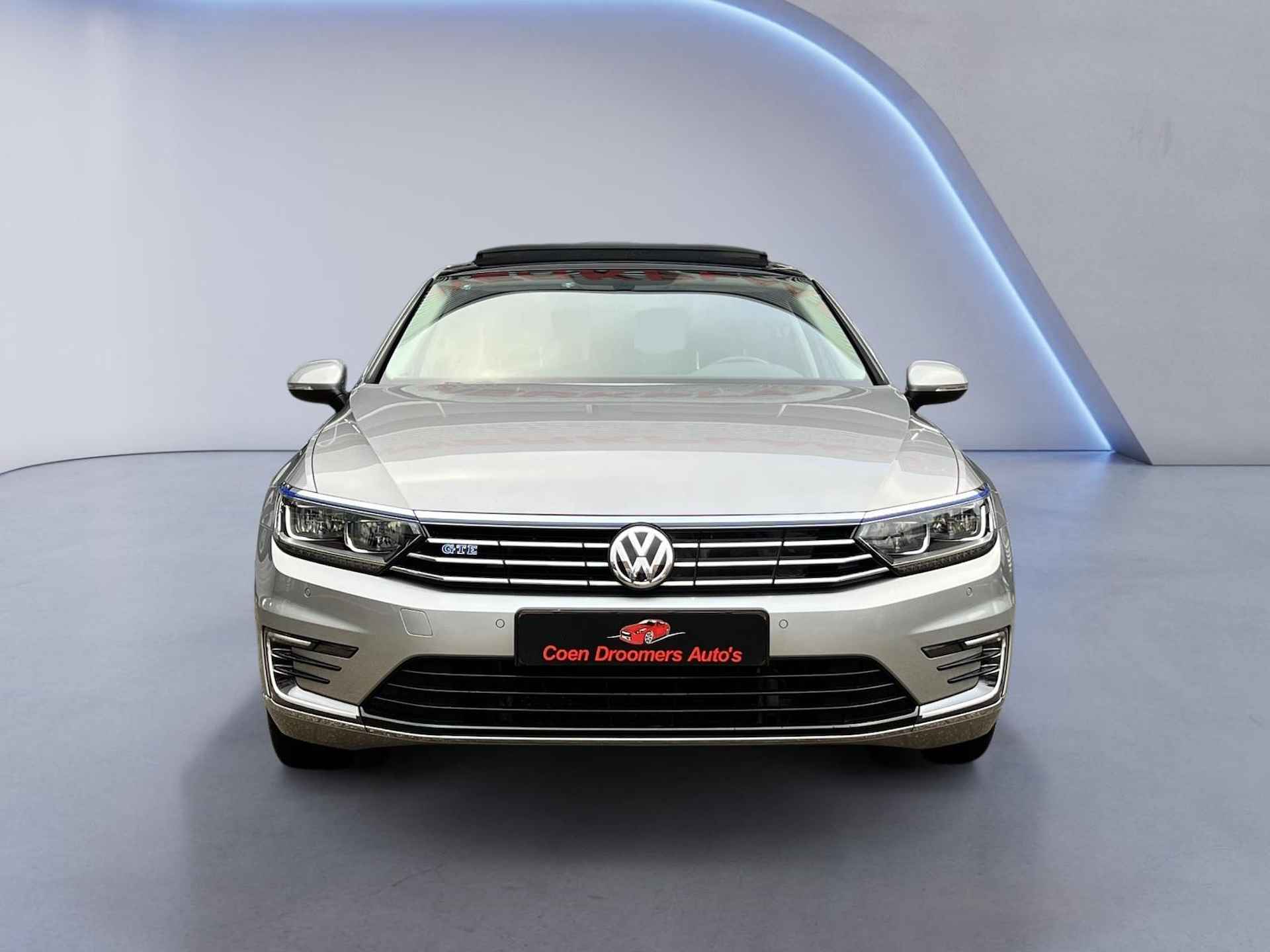 Volkswagen Passat 1.4 TSI GTE Connected Series Plus Apple Carplay, Panorama dak, Virtual Cockpit, Leder/Alcantara, Stoelverwarming, ACC, Dual Climate Control (MET GARANTIE*) - 3/35