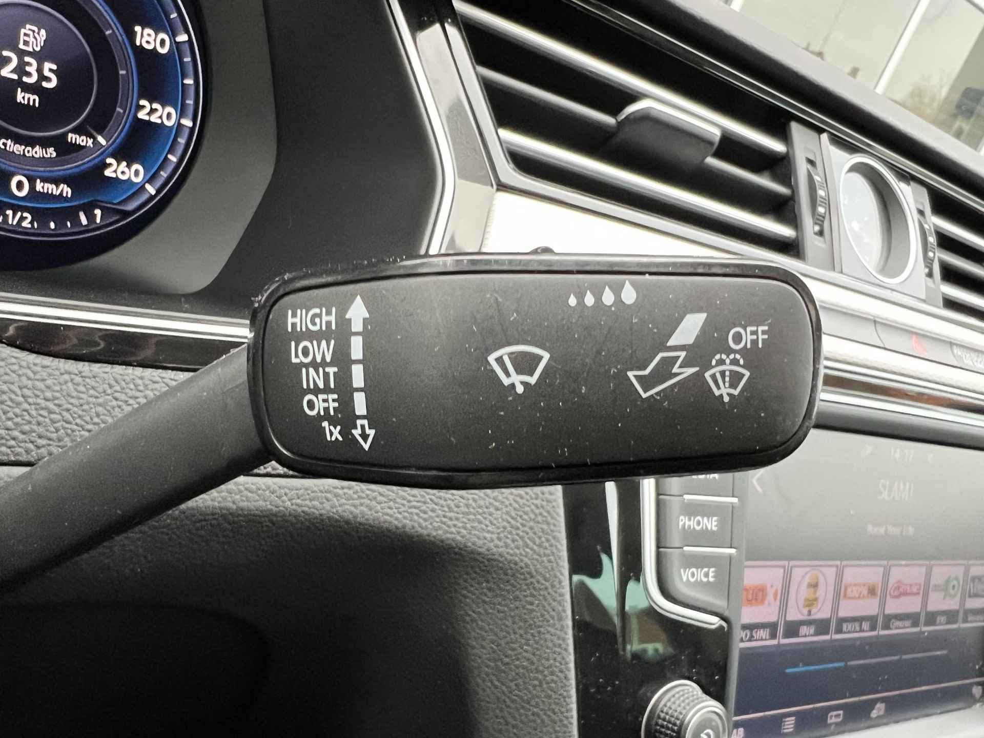 Volkswagen Passat 1.4 TSI GTE Connected Series Plus Apple Carplay, Panorama dak, Virtual Cockpit, Leder/Alcantara, Stoelverwarming, ACC, Dual Climate Control (MET GARANTIE*) - 15/35