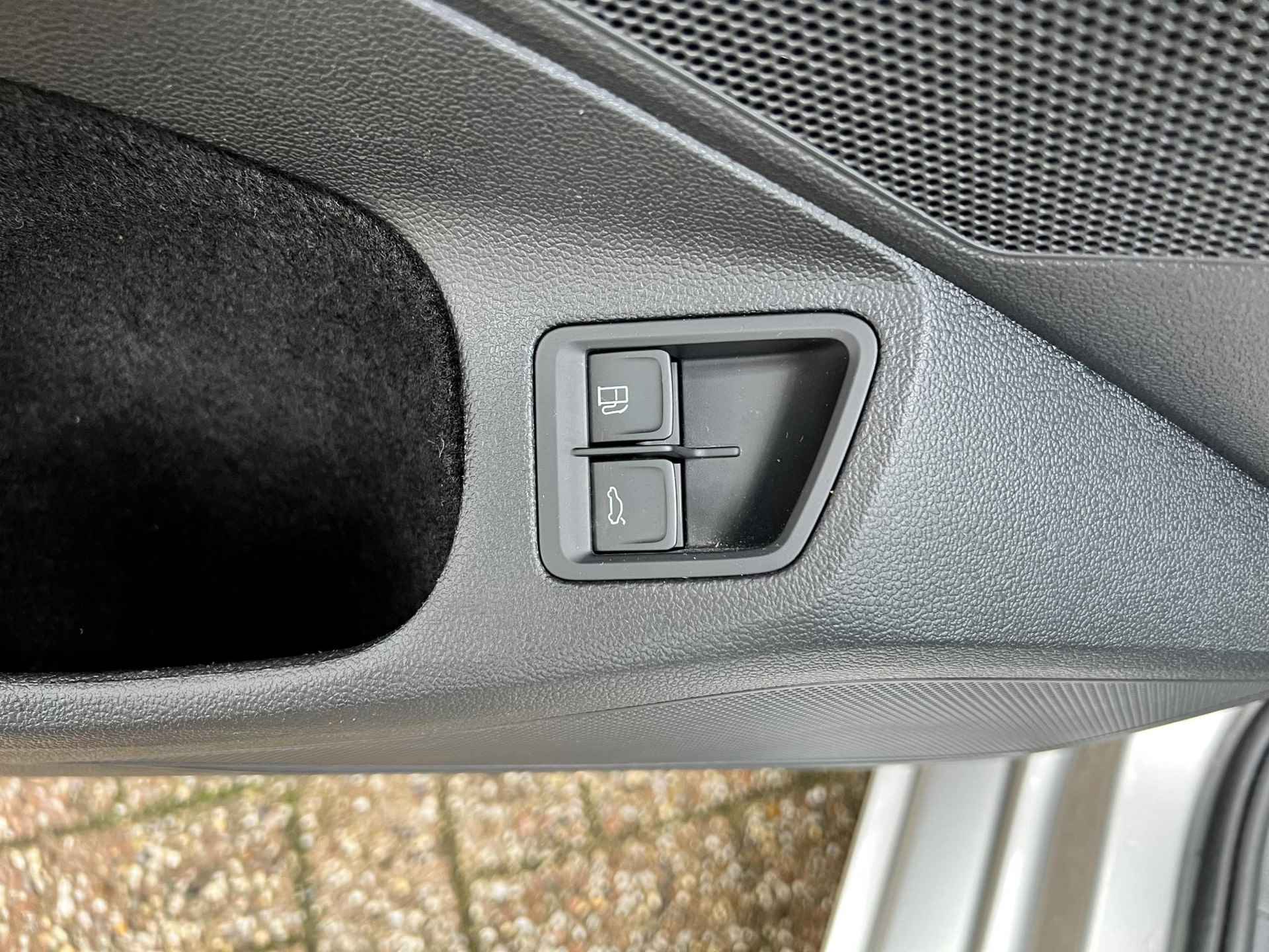 Volkswagen Passat 1.4 TSI GTE Connected Series Plus Apple Carplay, Panorama dak, Virtual Cockpit, Leder/Alcantara, Stoelverwarming, ACC, Dual Climate Control (MET GARANTIE*) - 21/35