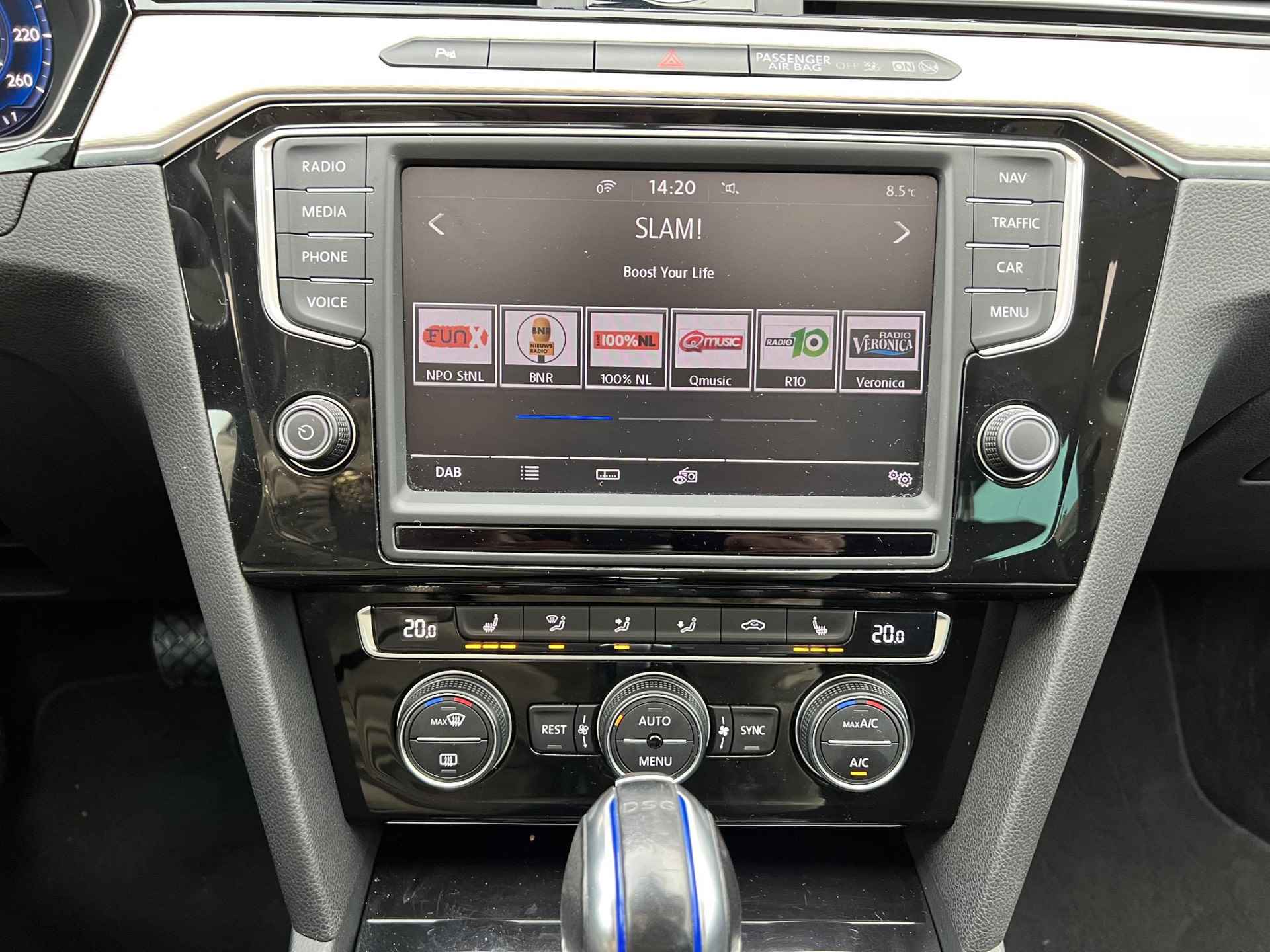 Volkswagen Passat 1.4 TSI GTE Connected Series Plus Apple Carplay, Panorama dak, Virtual Cockpit, Leder/Alcantara, Stoelverwarming, ACC, Dual Climate Control (MET GARANTIE*) - 30/35