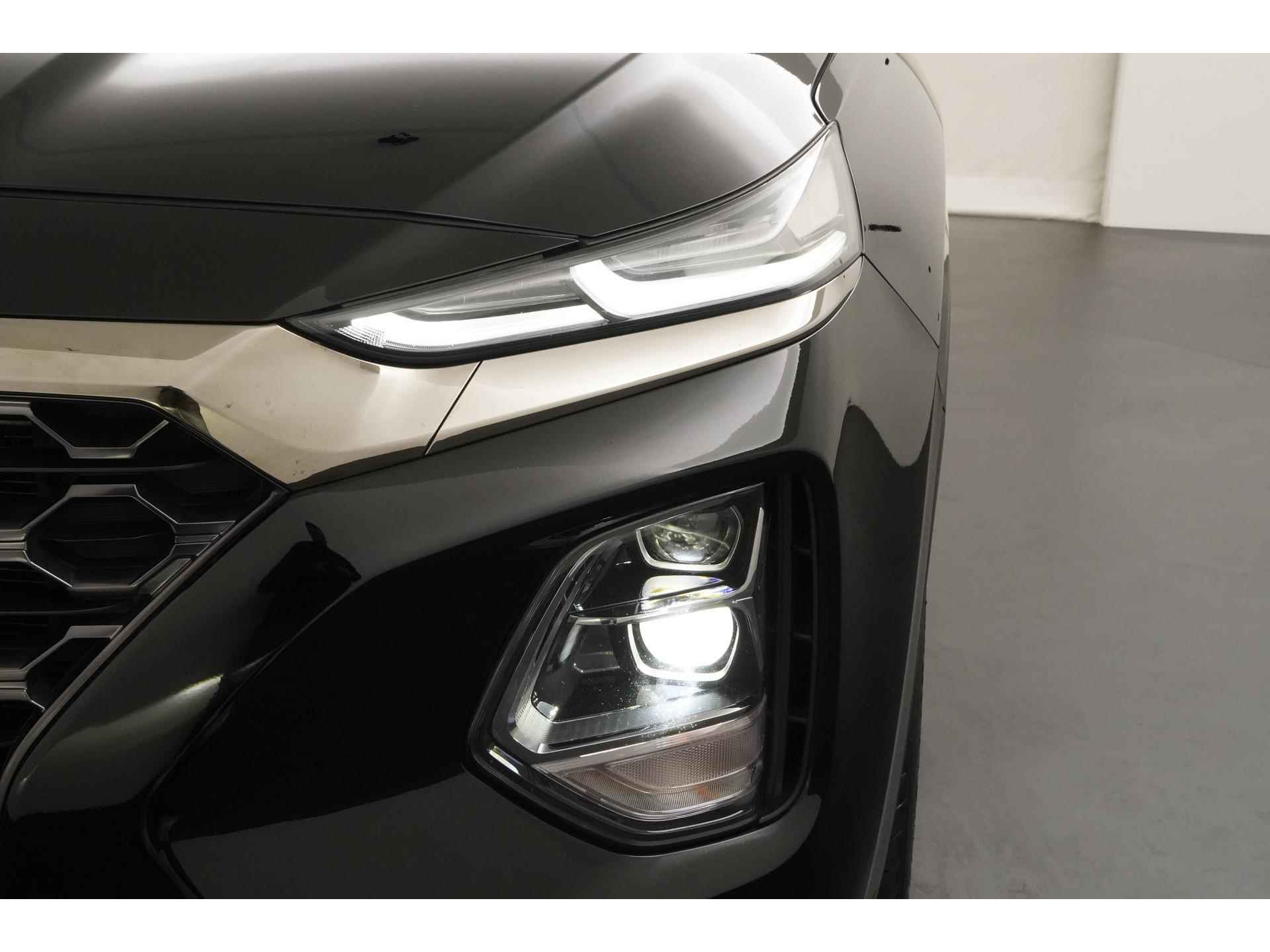 Hyundai Santa Fe 2.4 GDI 4WD Premium | Head Up | Trekhaak | Zondag Open! - 23/50