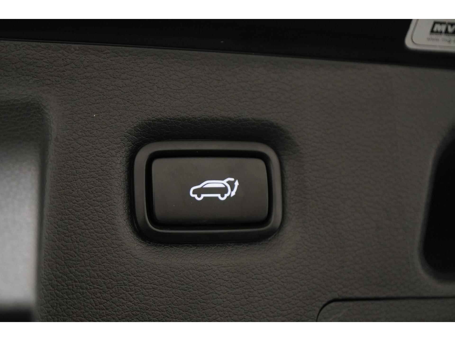 Hyundai Santa Fe 2.4 GDI 4WD Premium | Head Up | Trekhaak | Zondag Open! - 27/50