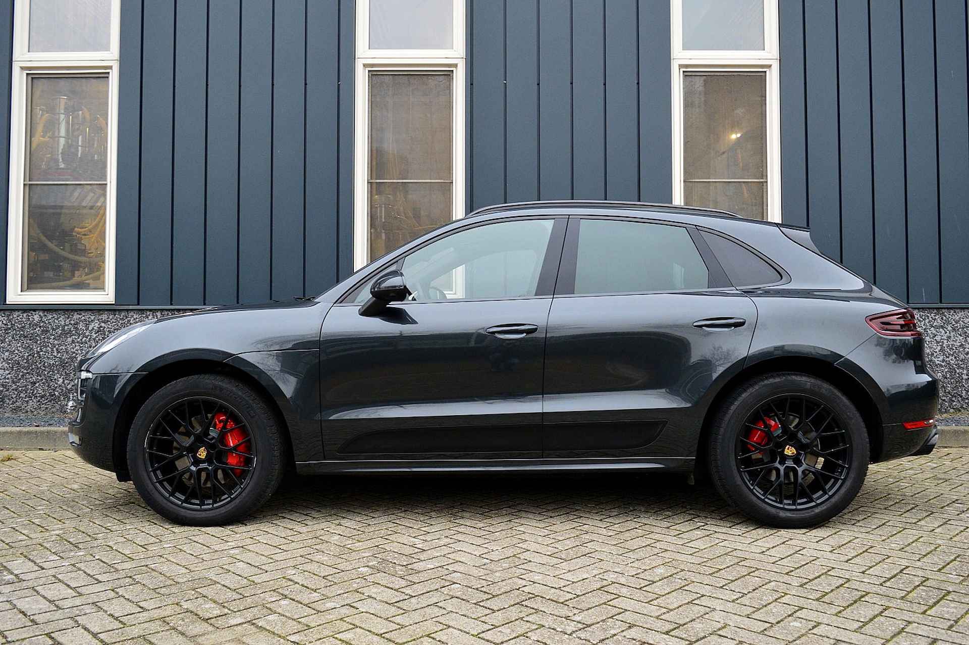 Porsche Macan 3.0 GTS Rijklaarprijs-Garantie Stoel vent/verw Camera Panorama dak Xenon - 2/45