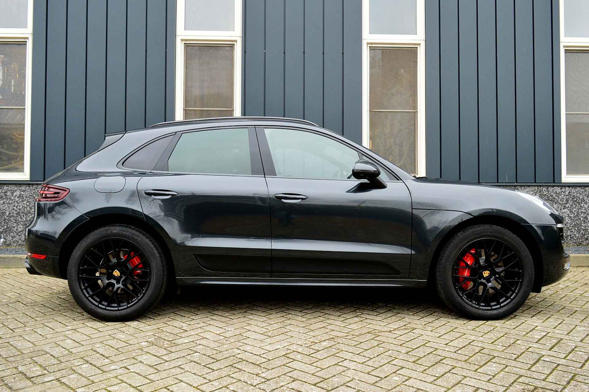 Porsche Macan 3.0 GTS Rijklaarprijs-Garantie Stoel vent/verw Camera Panorama dak Xenon - 6/45