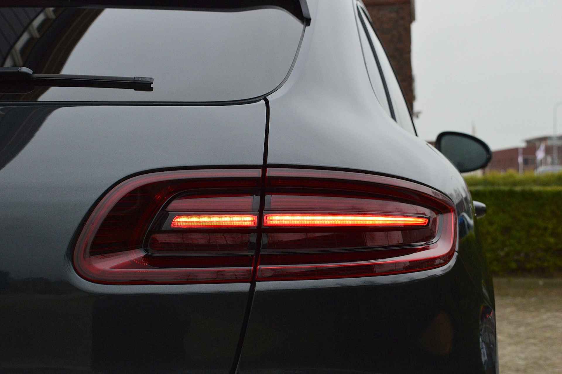 Porsche Macan 3.0 GTS Rijklaarprijs-Garantie Stoel vent/verw Camera Panorama dak Xenon - 8/45