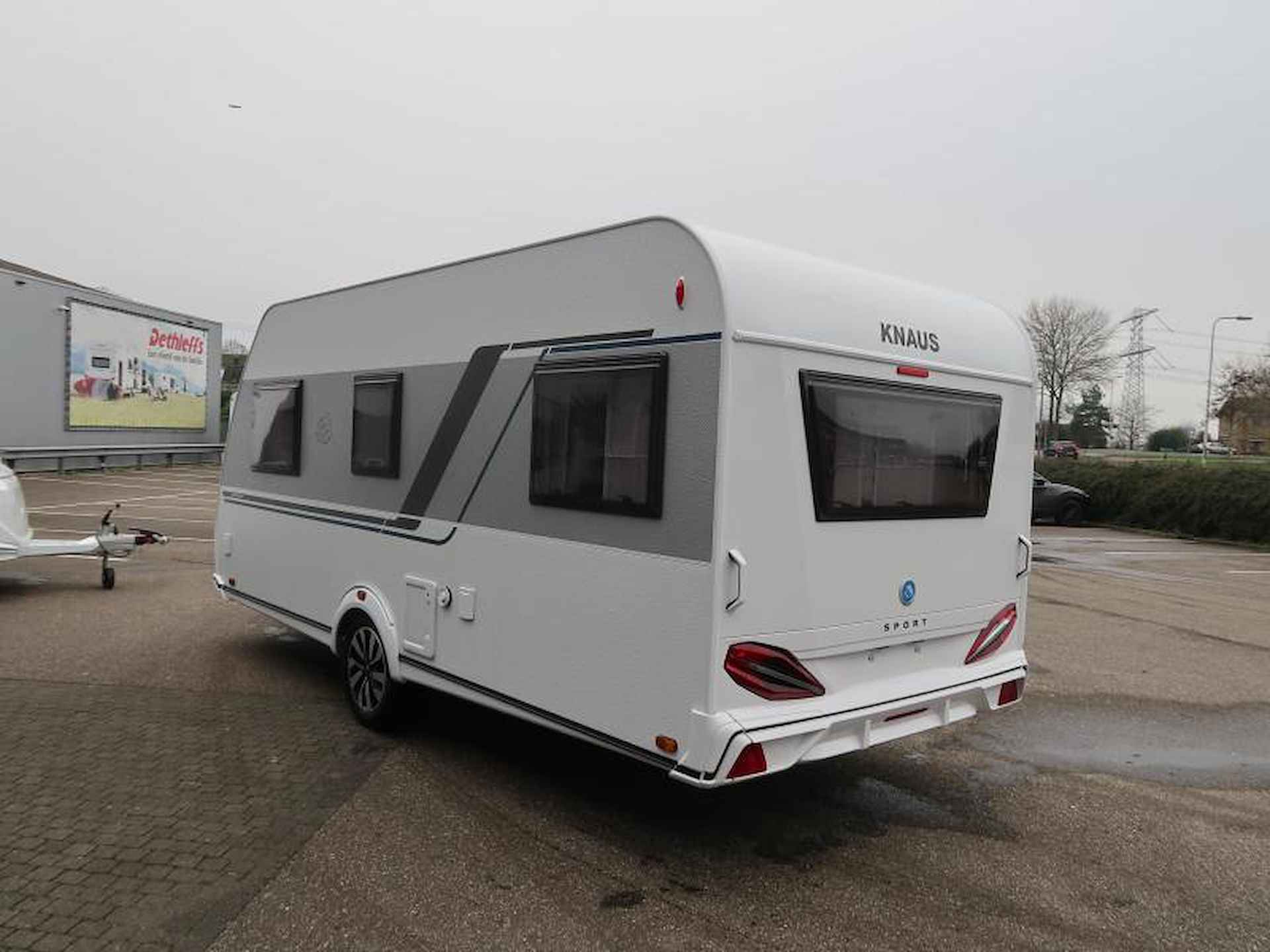 Knaus Sport 460 EU ENKELE BEDDEN - 6/8