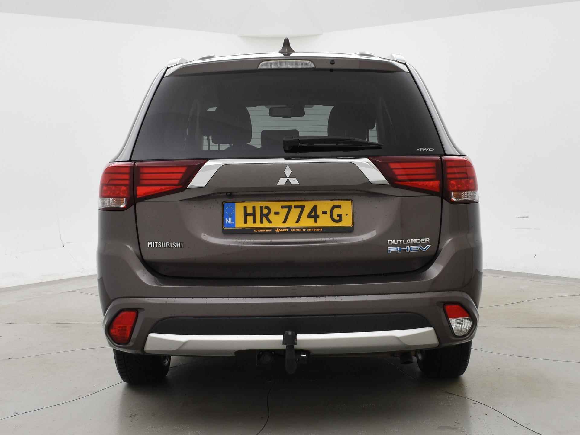 Mitsubishi Outlander 2.0 PHEV AWD *GRANITE BROWN* | TREKHAAK | CAMERA | NAVIGATIE - 8/29