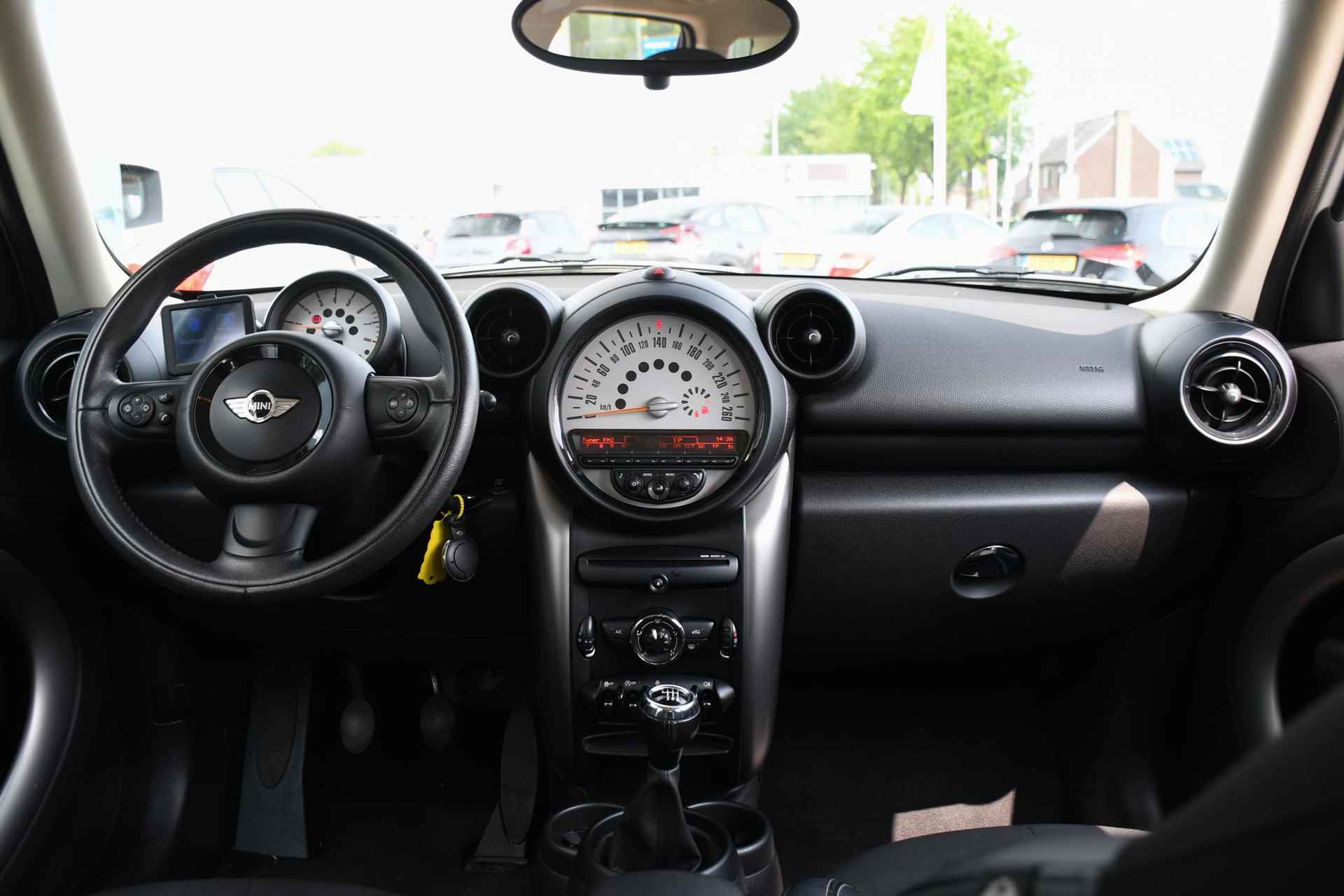 Mini Mini Countryman 1.6 One Business Line NAVIGATIE/ LM 16/ PDC - 13/28