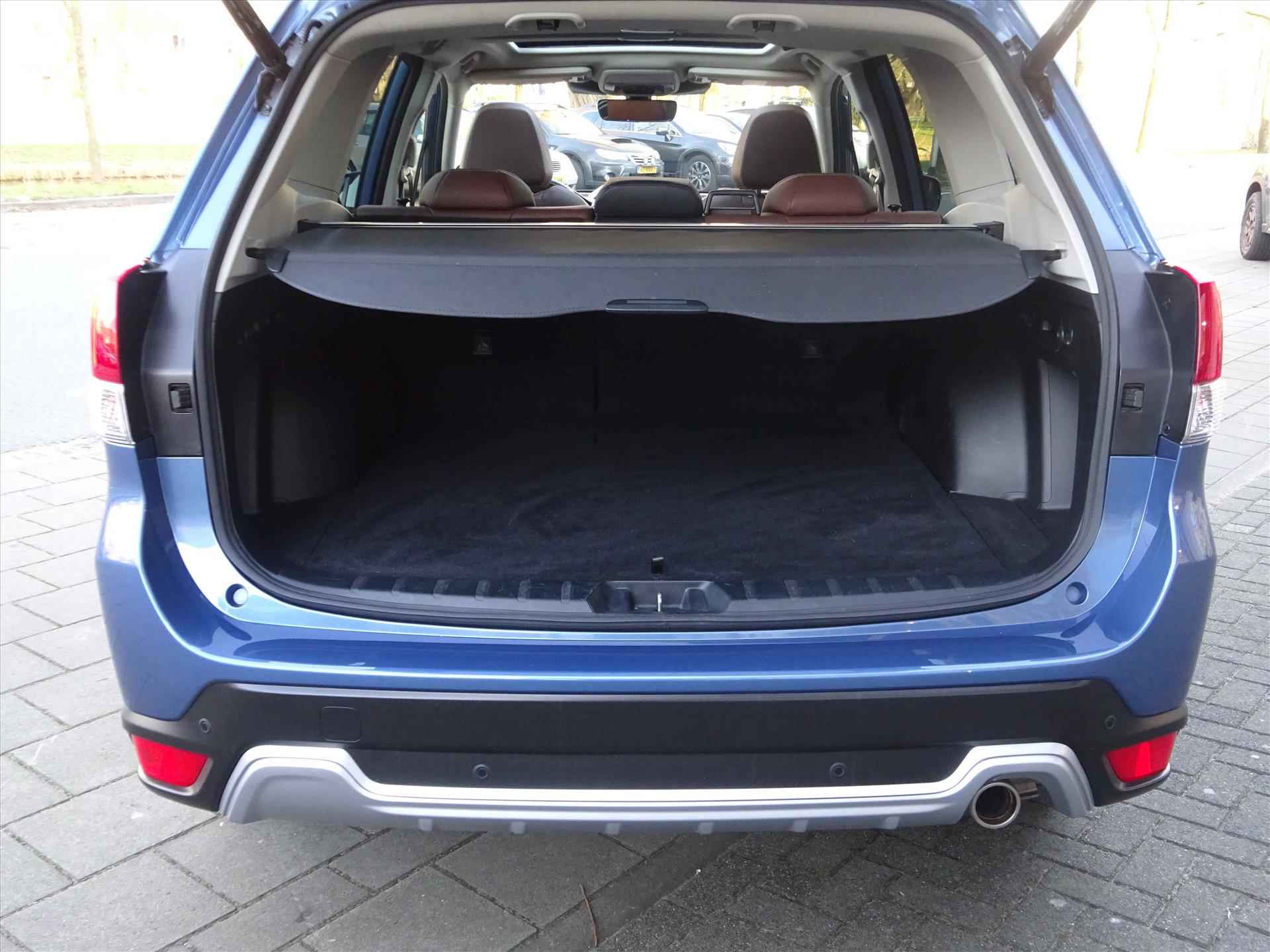 Subaru Forester 2.0i e-BOXER 150pk CVT Premium | Zwart/Bruin Leder | Pano | Navi | SRS | 5 jaar fabrieks garantie. - 12/50
