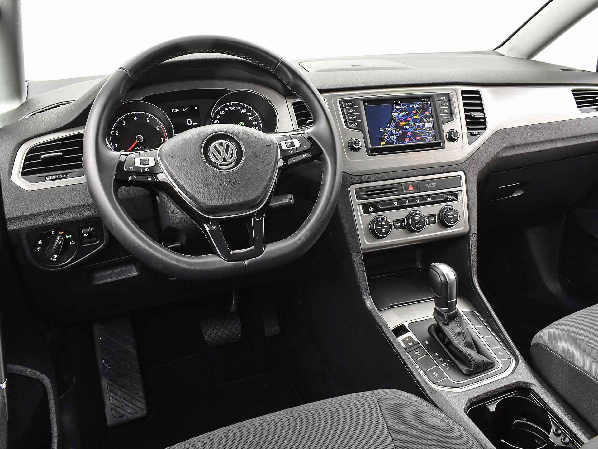 Volkswagen Golf Sportsvan 1.0 Tsi 115pk Comfortline | Climatronic | Cruise Control | App-Connect | Navi | P-Sensoren | Camera | 16'' Inch | 12 Maanden BOVAG-Garantie - 13/27