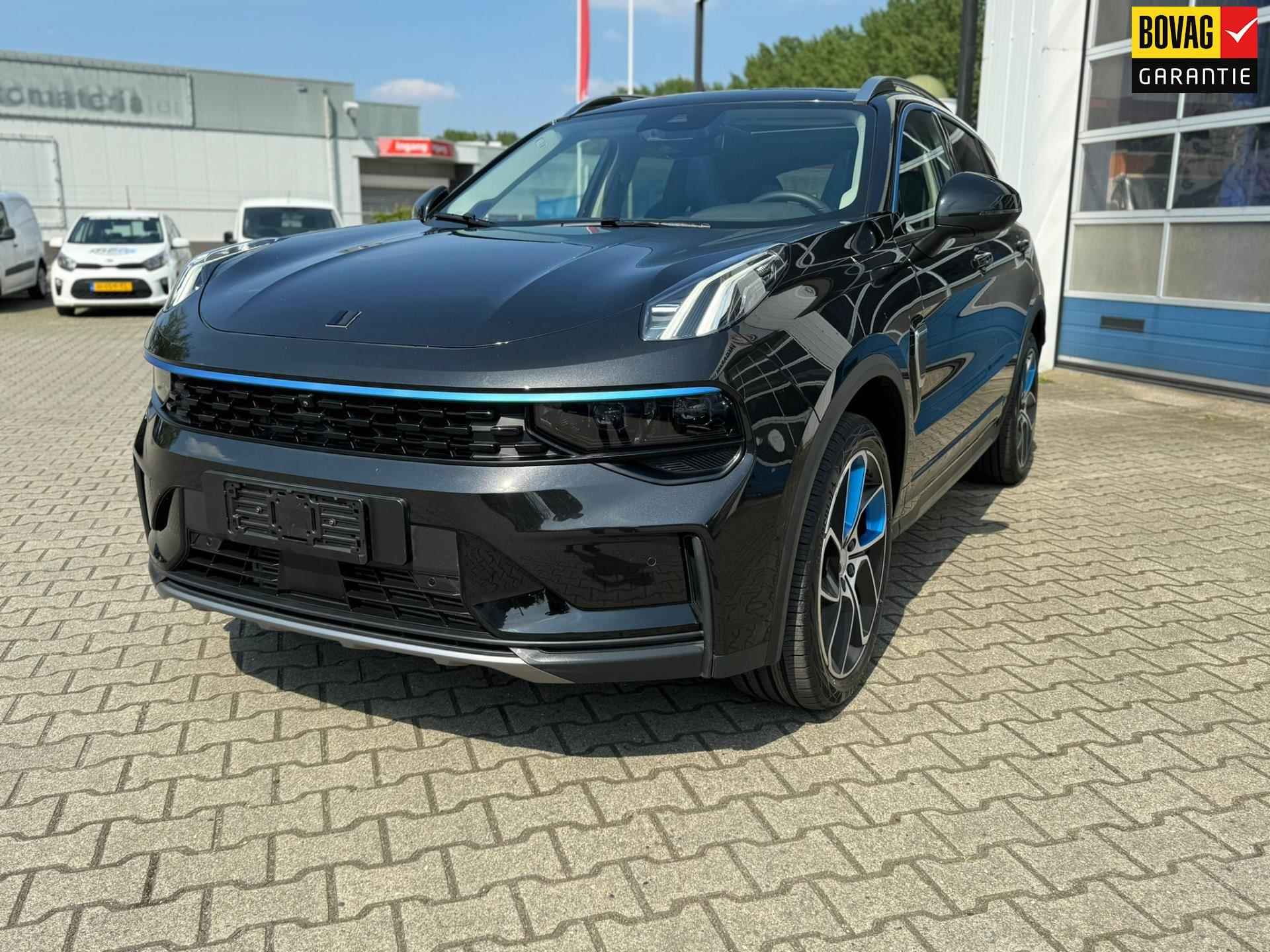 Lynk & Co 01 1.5 PLUG-IN HYBRID (PHEV) 261PK MY22 AUTOMAAT (RIJKLAARPRIJS) - 4/39